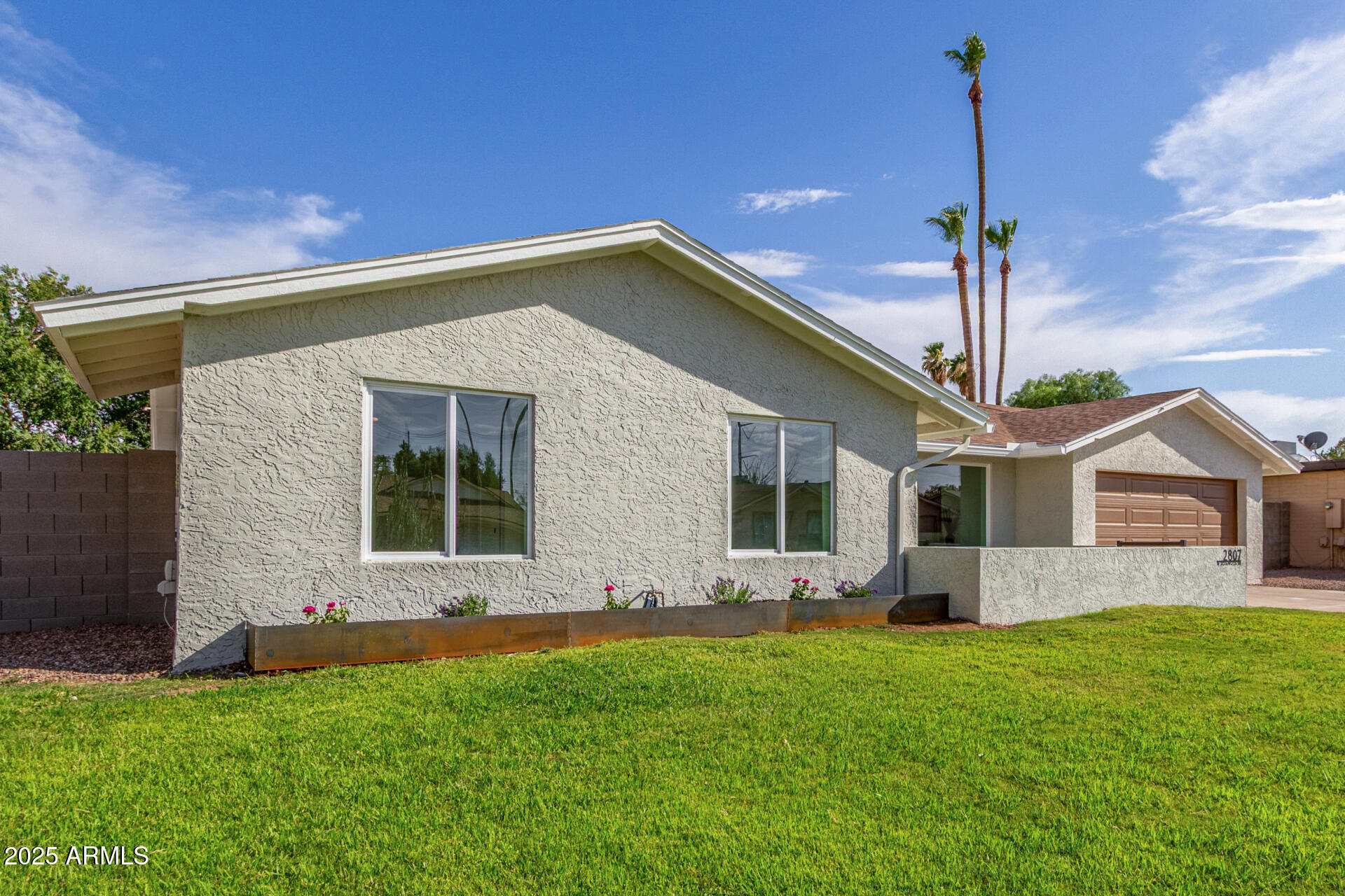 2807 W ROSEWOOD Drive