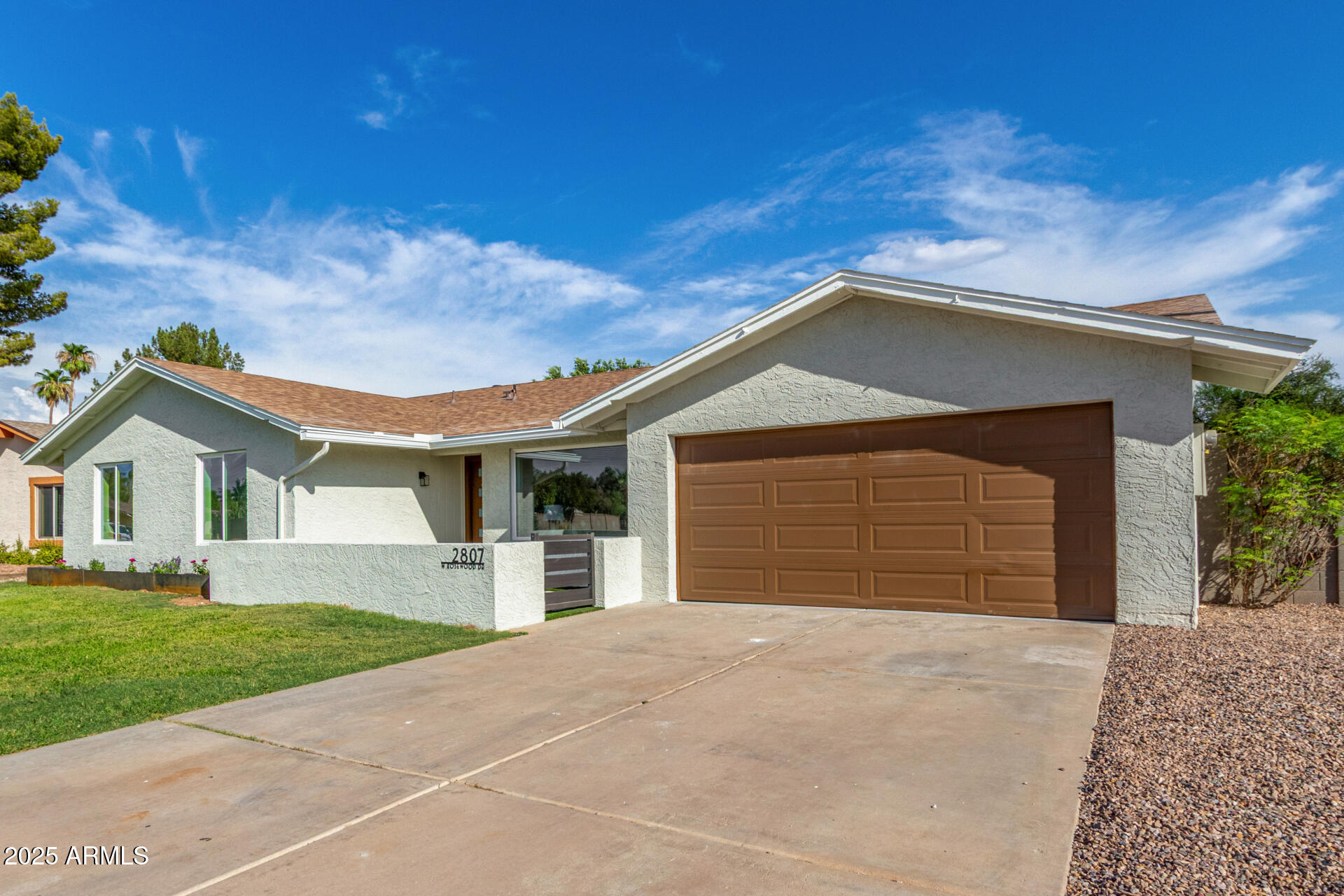 2807 W ROSEWOOD Drive