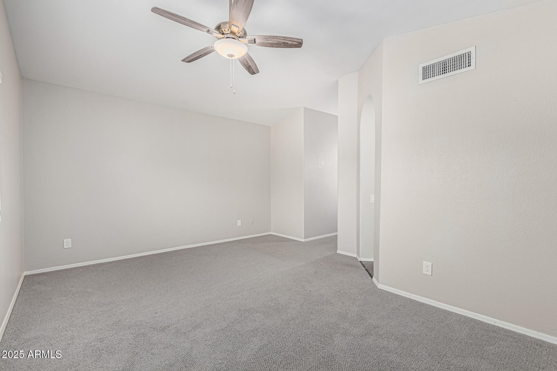 6650 E NORTHRIDGE Street