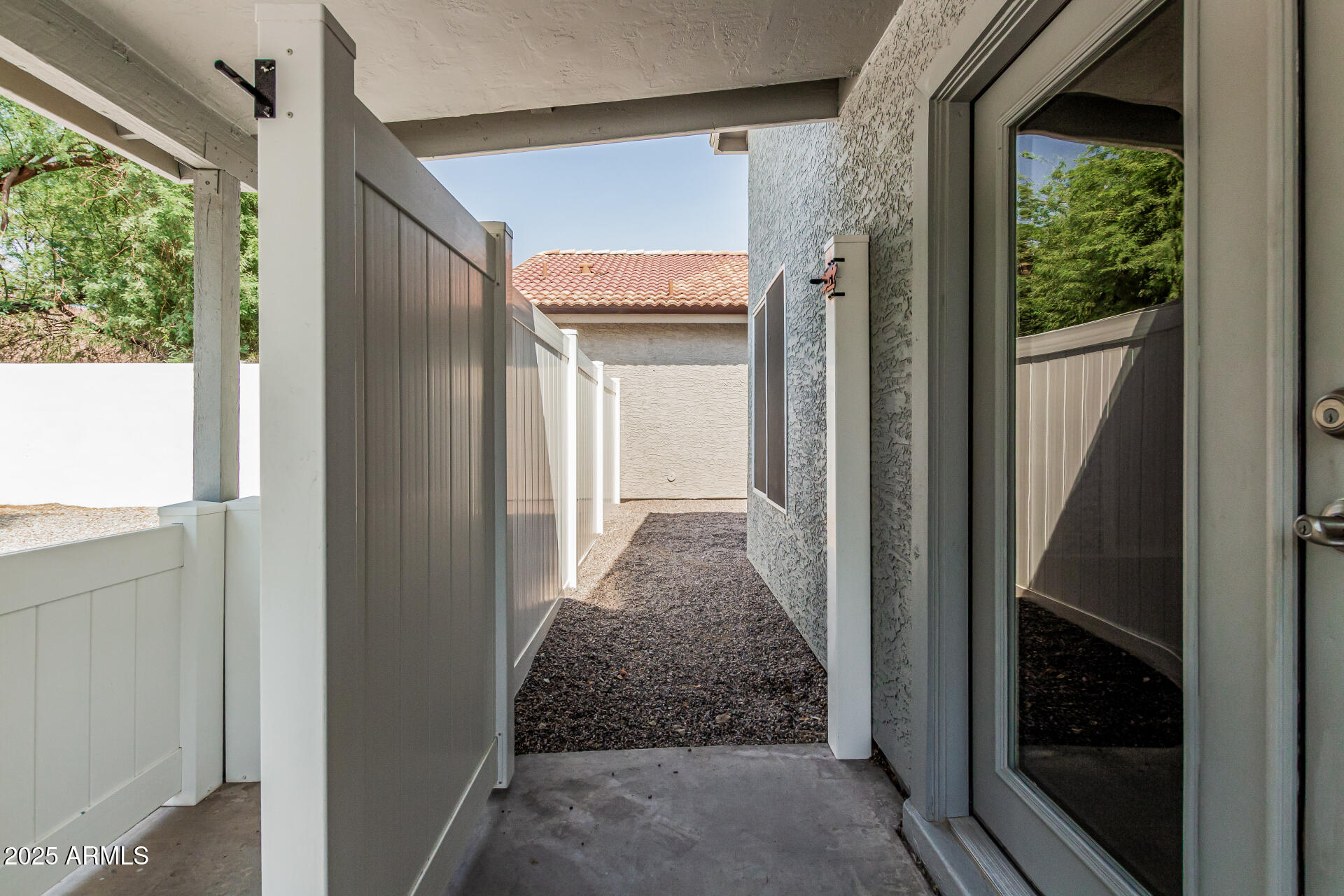 6650 E NORTHRIDGE Street