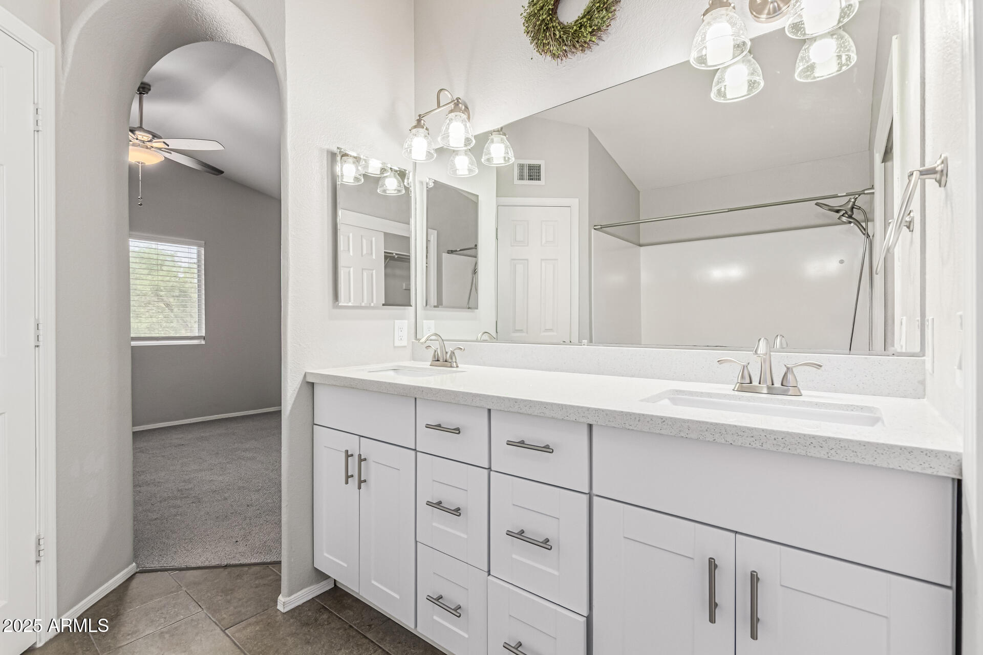 6650 E NORTHRIDGE Street