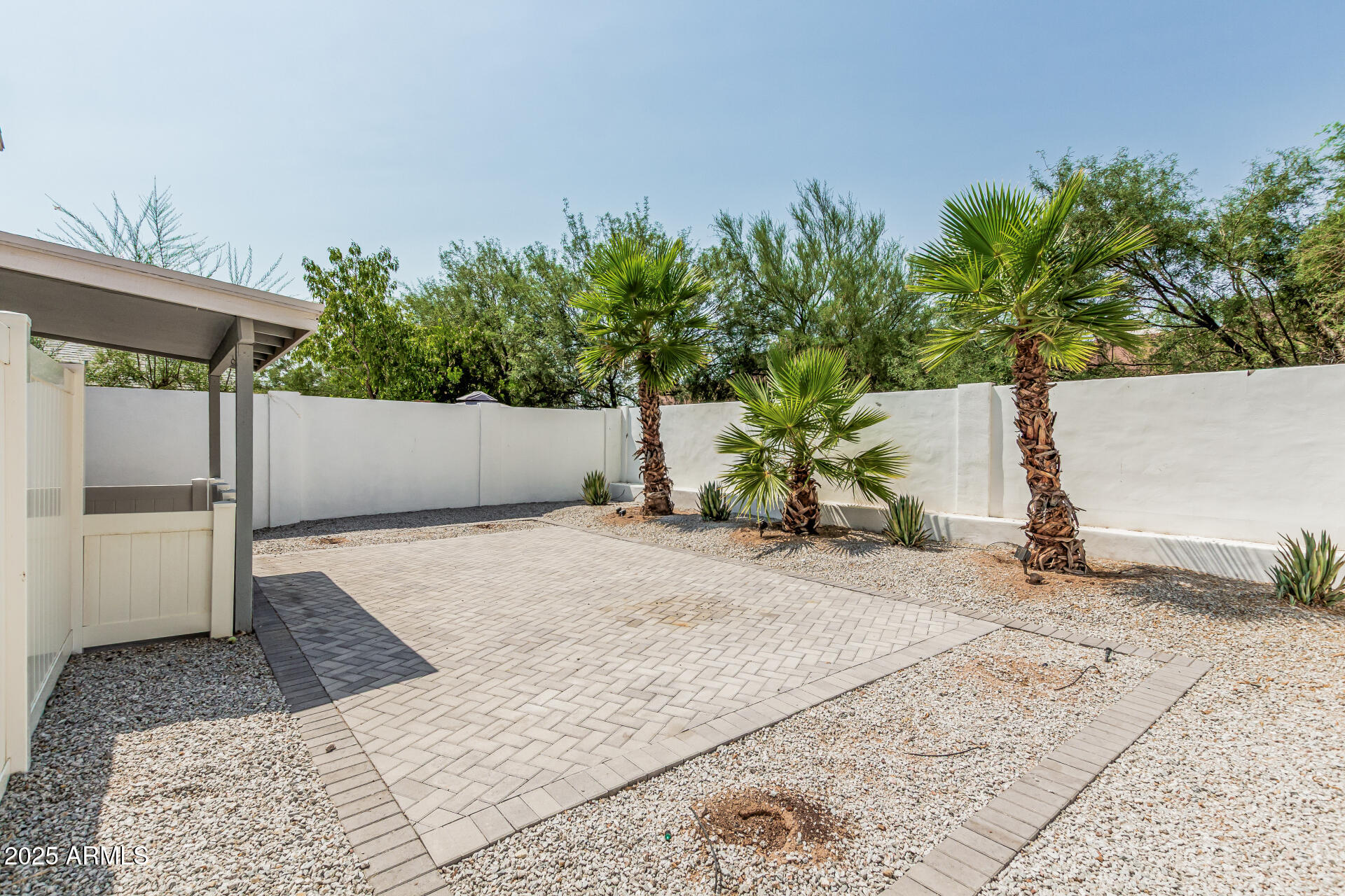 6650 E NORTHRIDGE Street