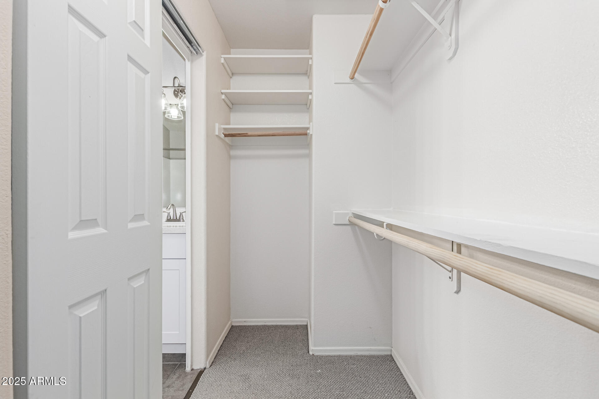 6650 E NORTHRIDGE Street