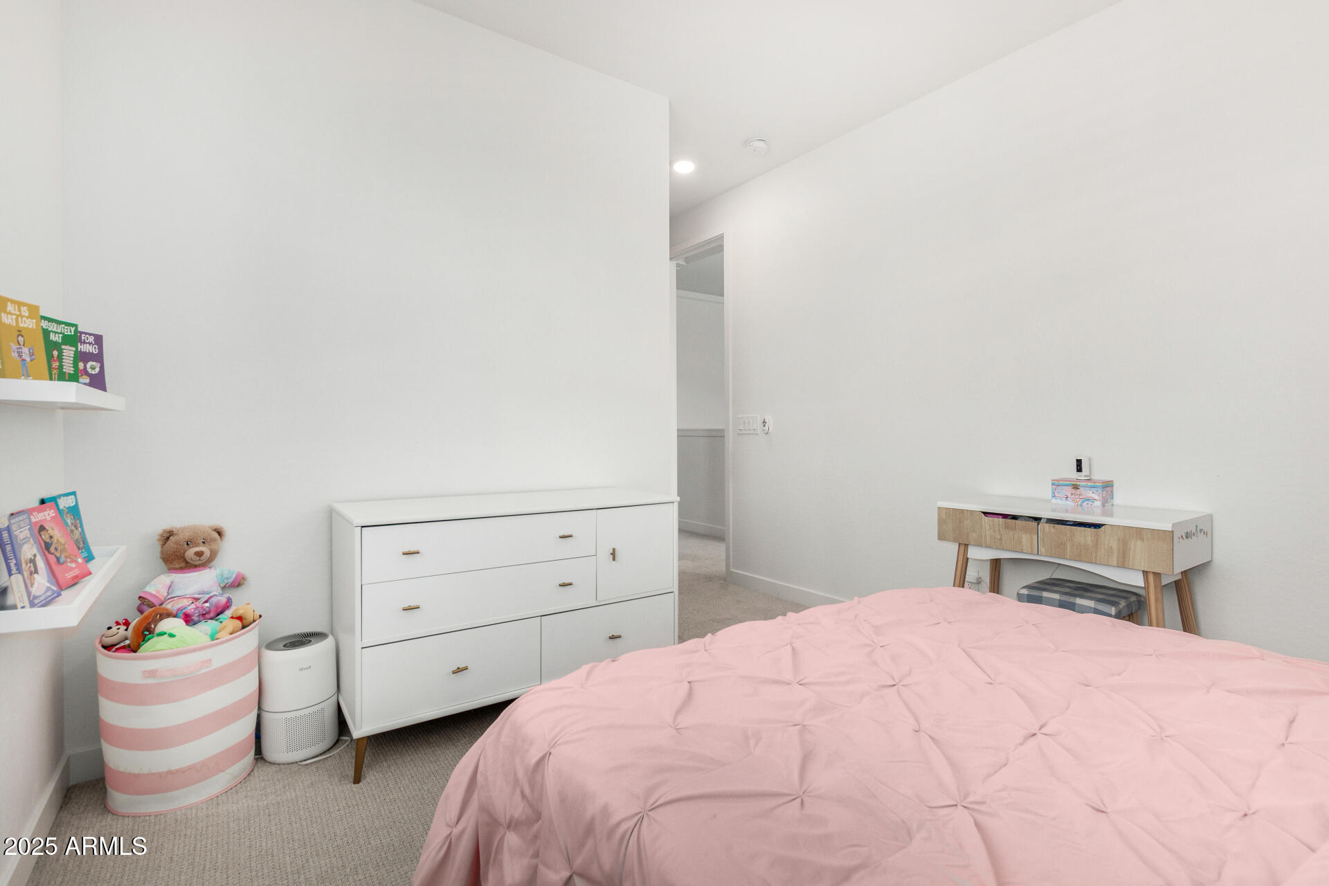 5439 S RED ROCK Street