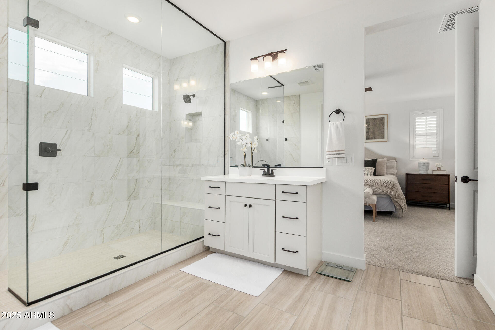 5439 S RED ROCK Street