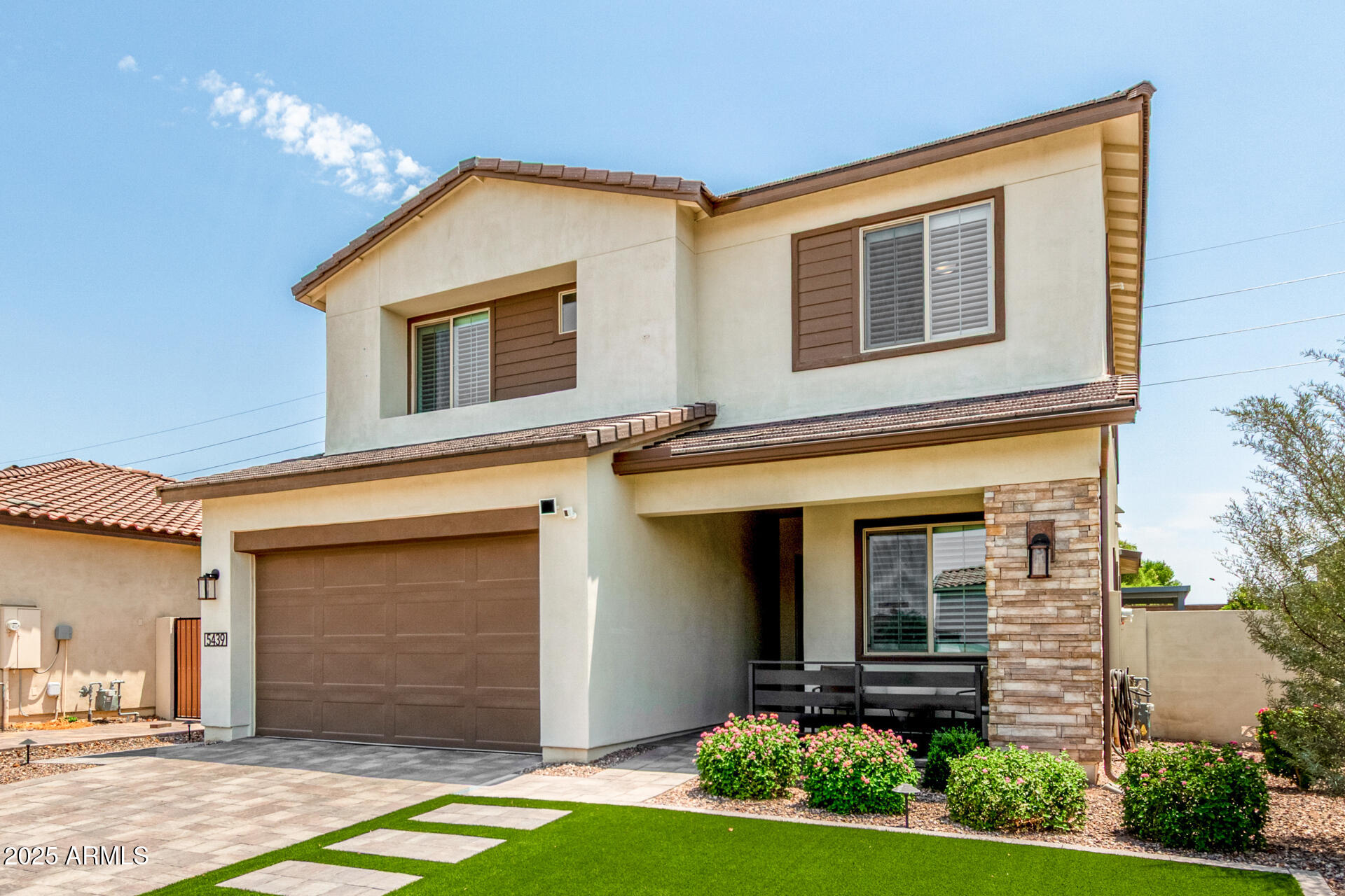 5439 S RED ROCK Street