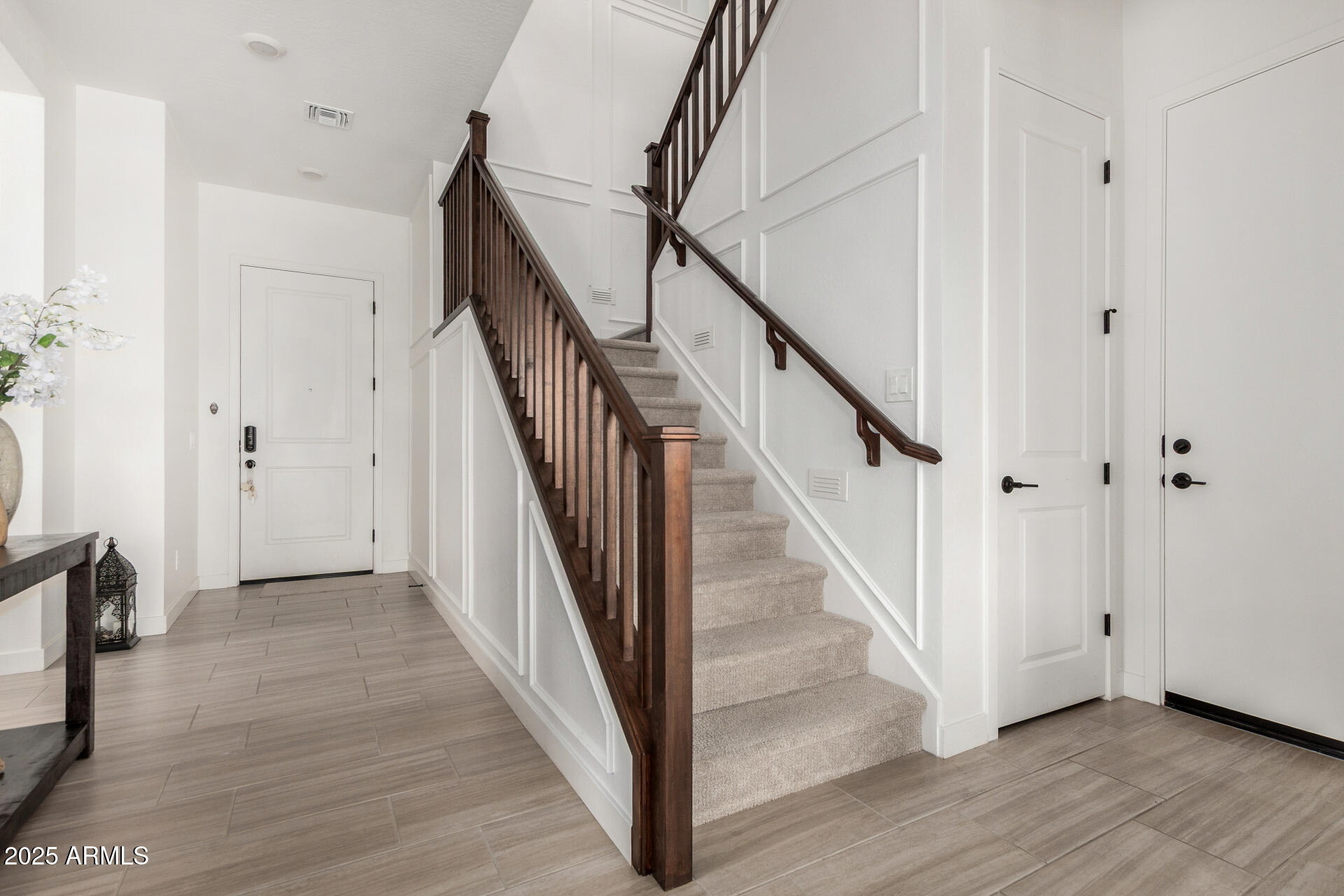 5439 S RED ROCK Street