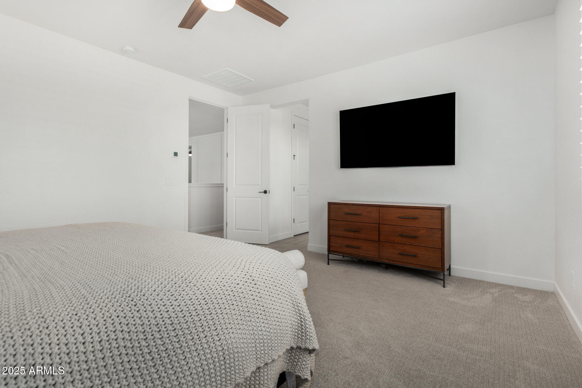 5439 S RED ROCK Street