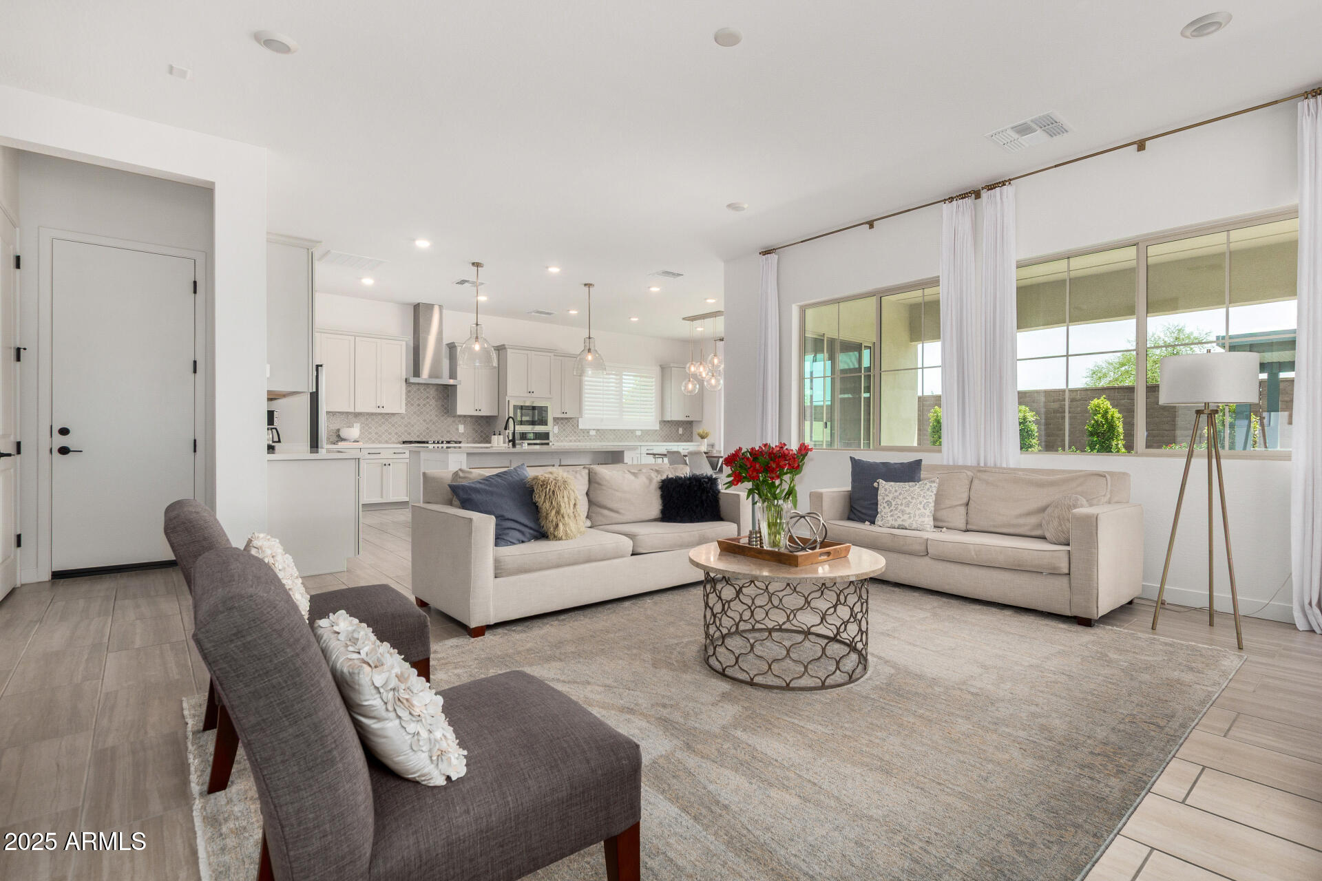 5439 S RED ROCK Street