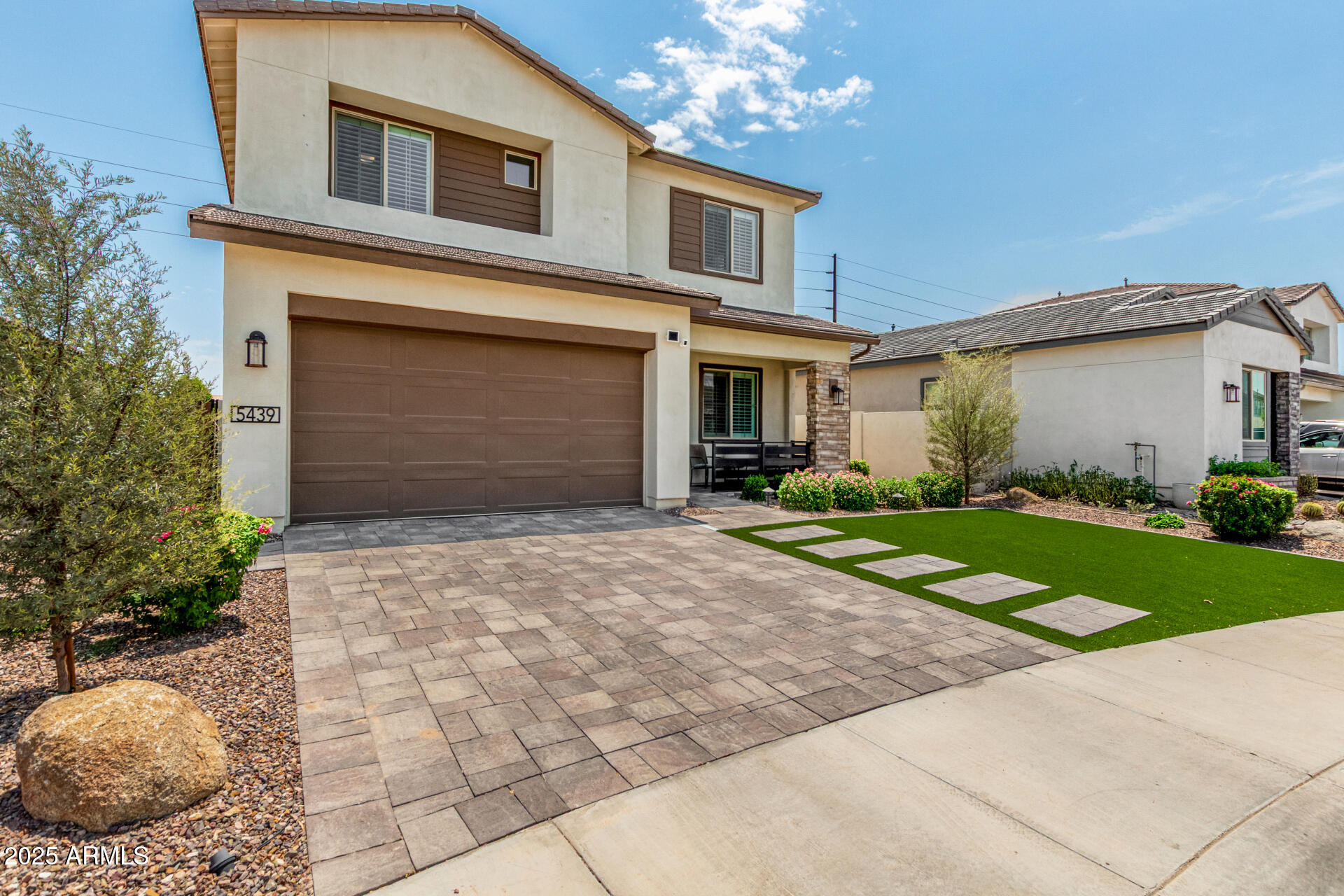 5439 S RED ROCK Street