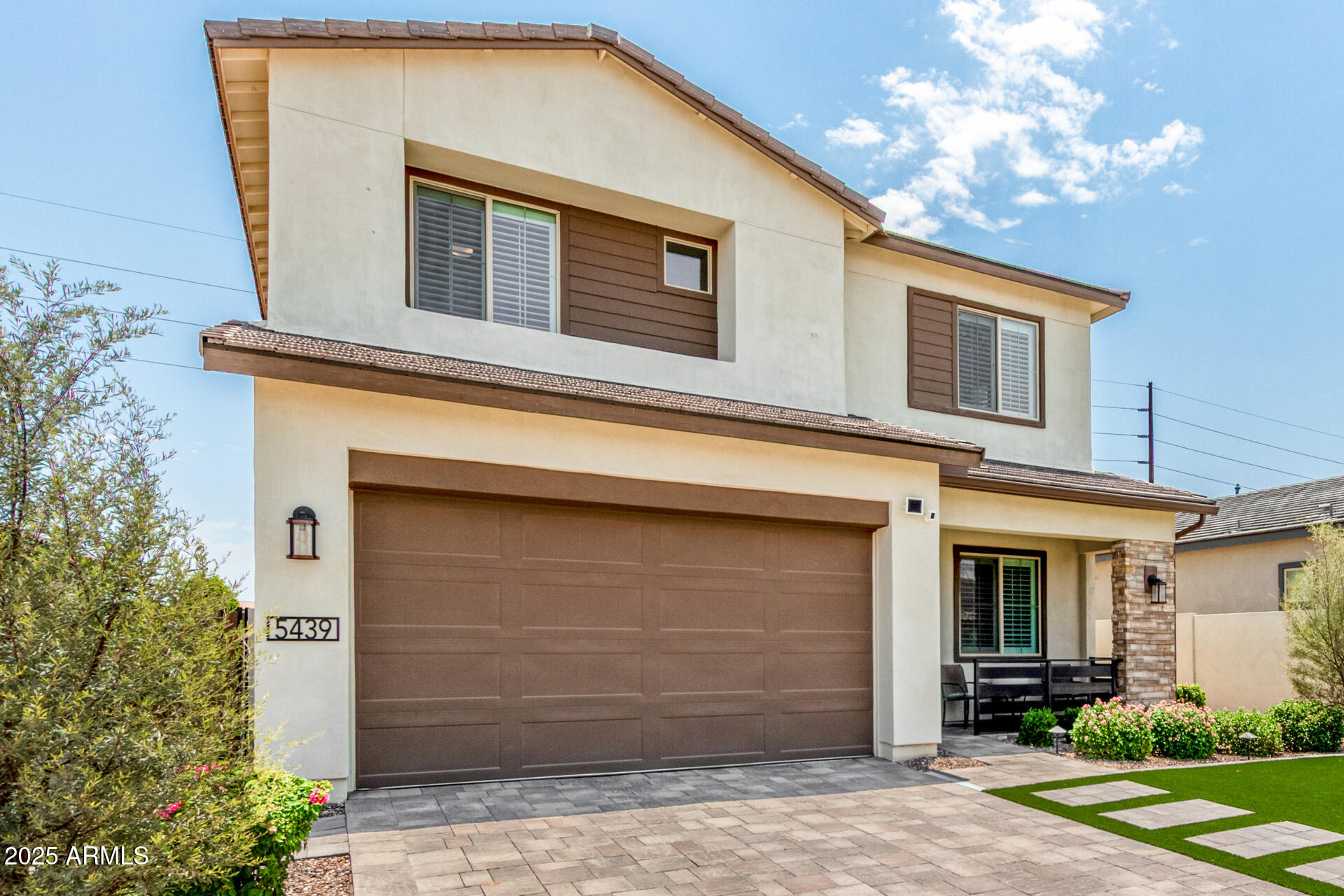 5439 S RED ROCK Street