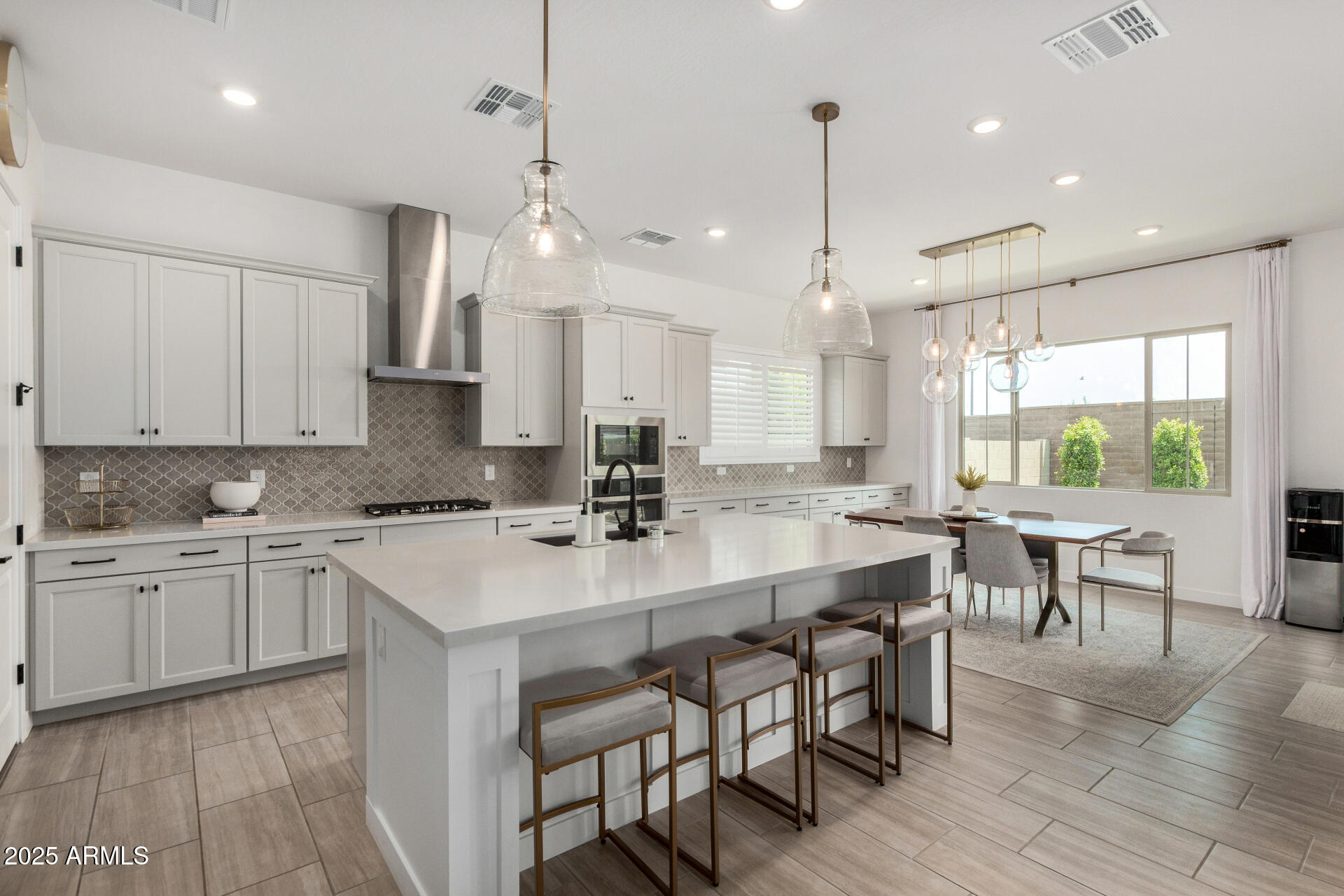 5439 S RED ROCK Street