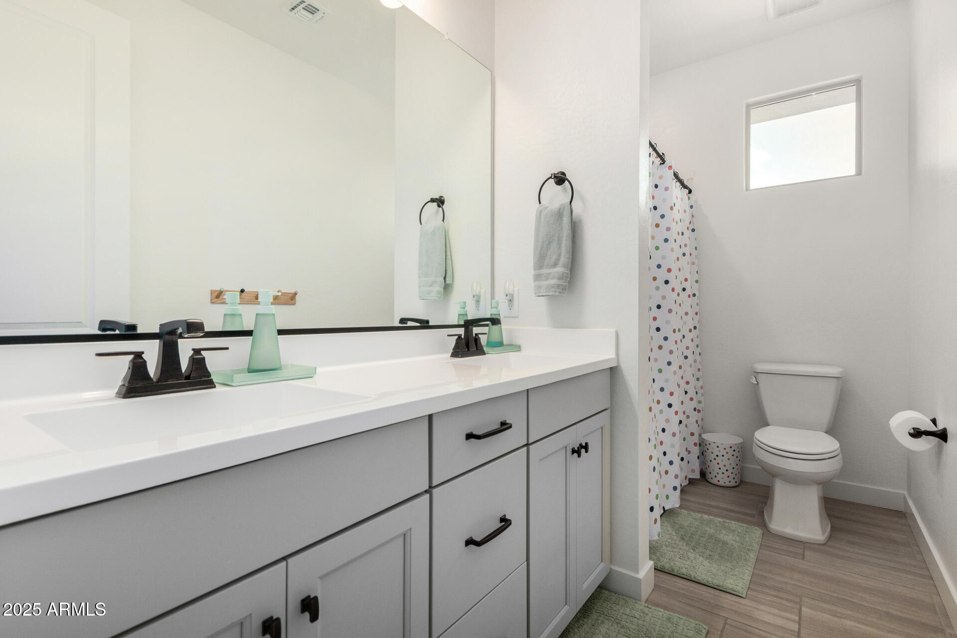 5439 S RED ROCK Street