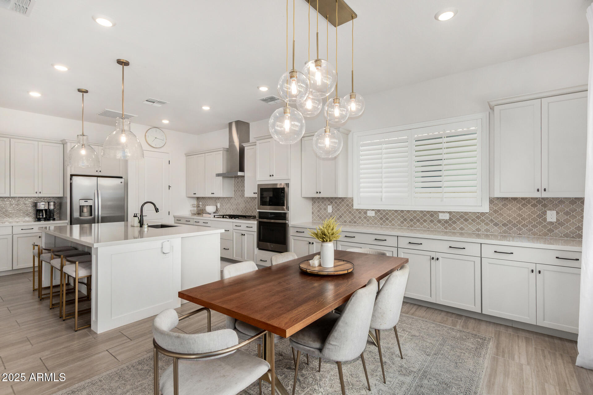 5439 S RED ROCK Street