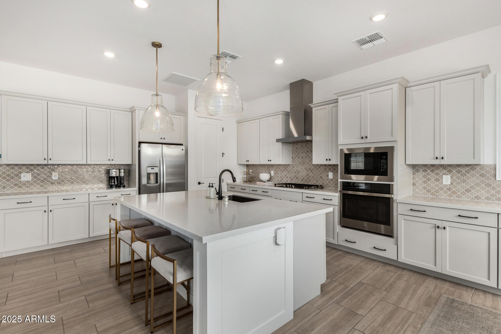 5439 S RED ROCK Street