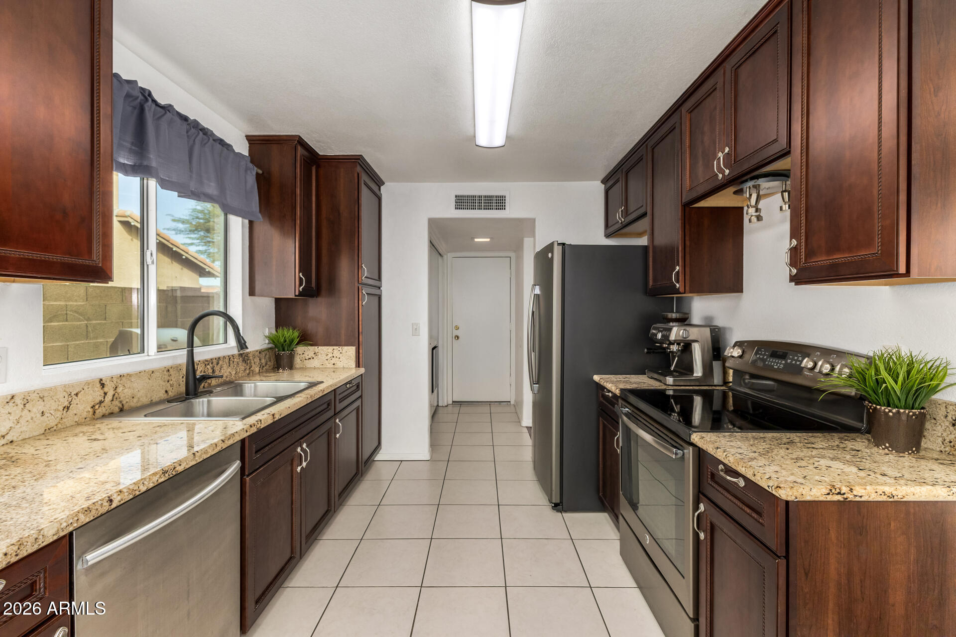 4313 E DESERT TRUMPET Road