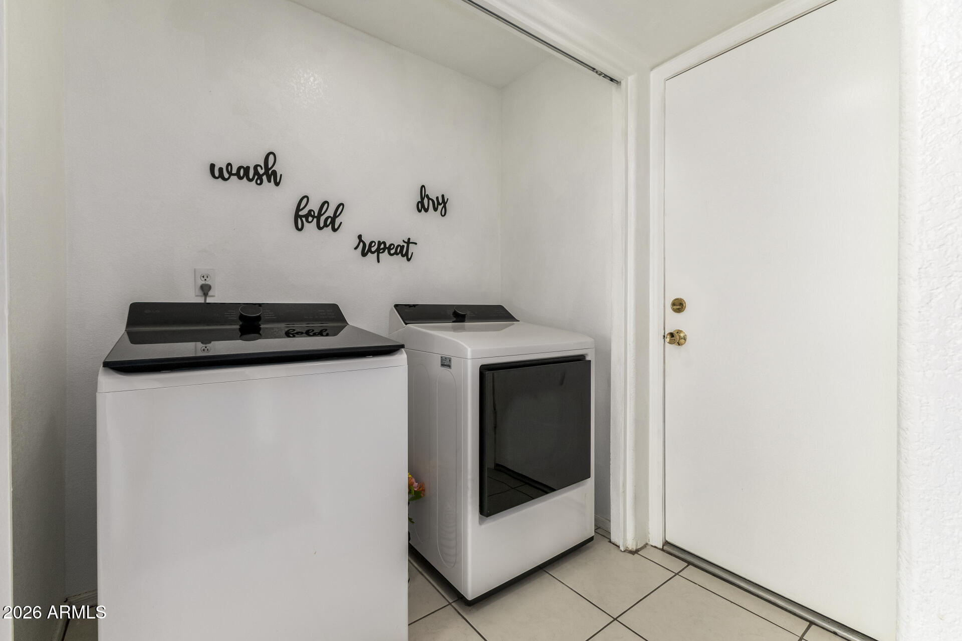 4313 E DESERT TRUMPET Road