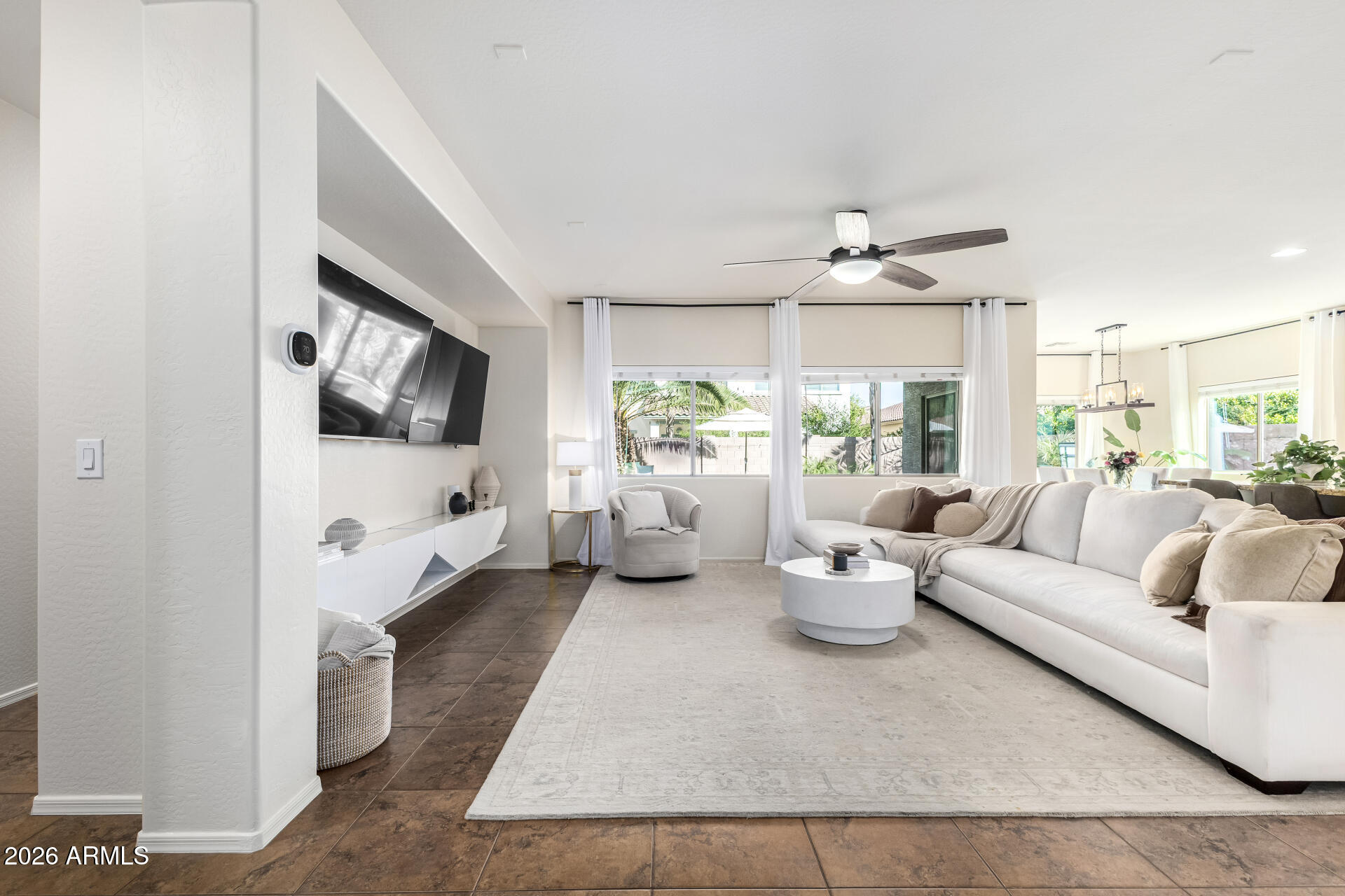 2740 E RAKESTRAW Lane