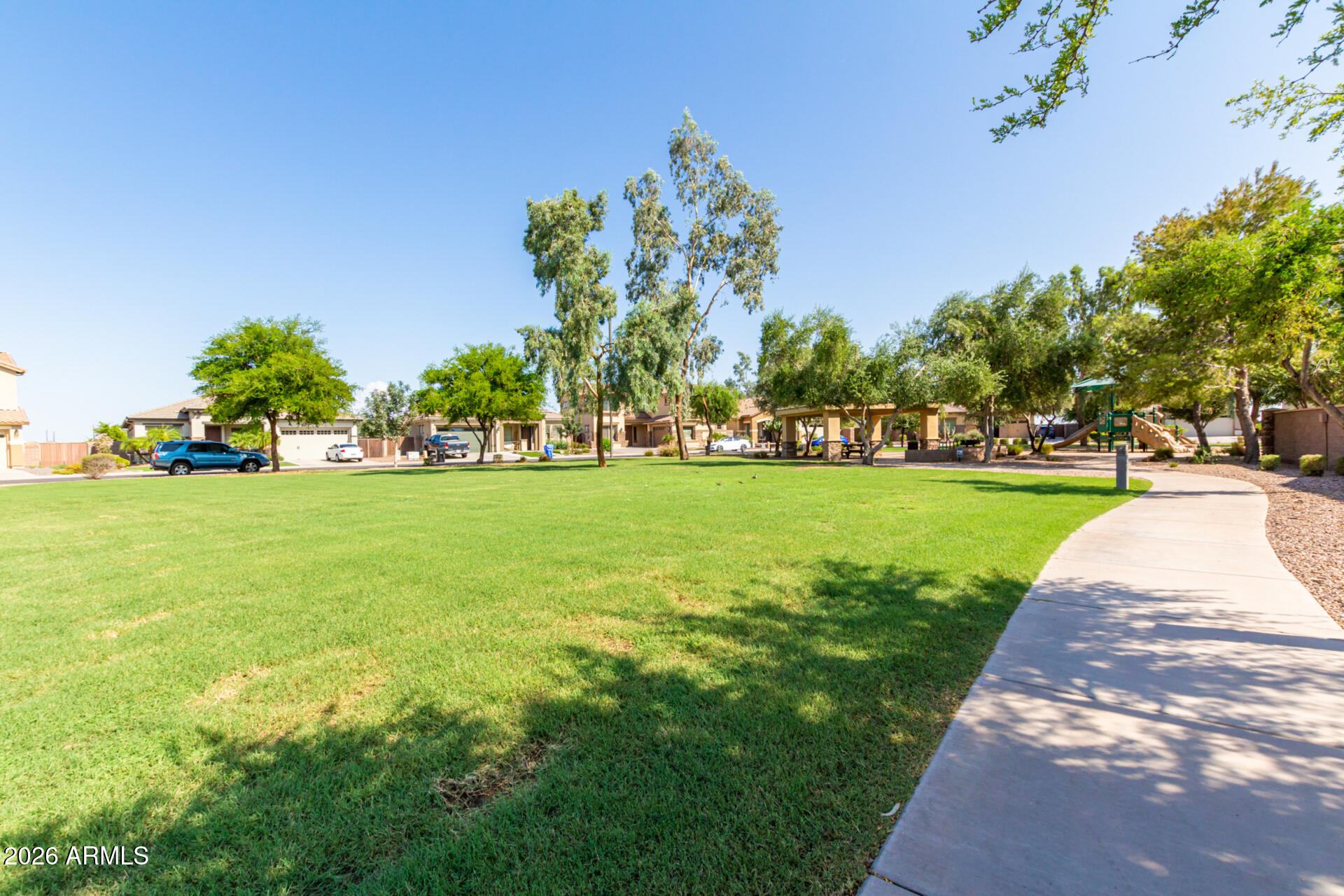 2740 E RAKESTRAW Lane