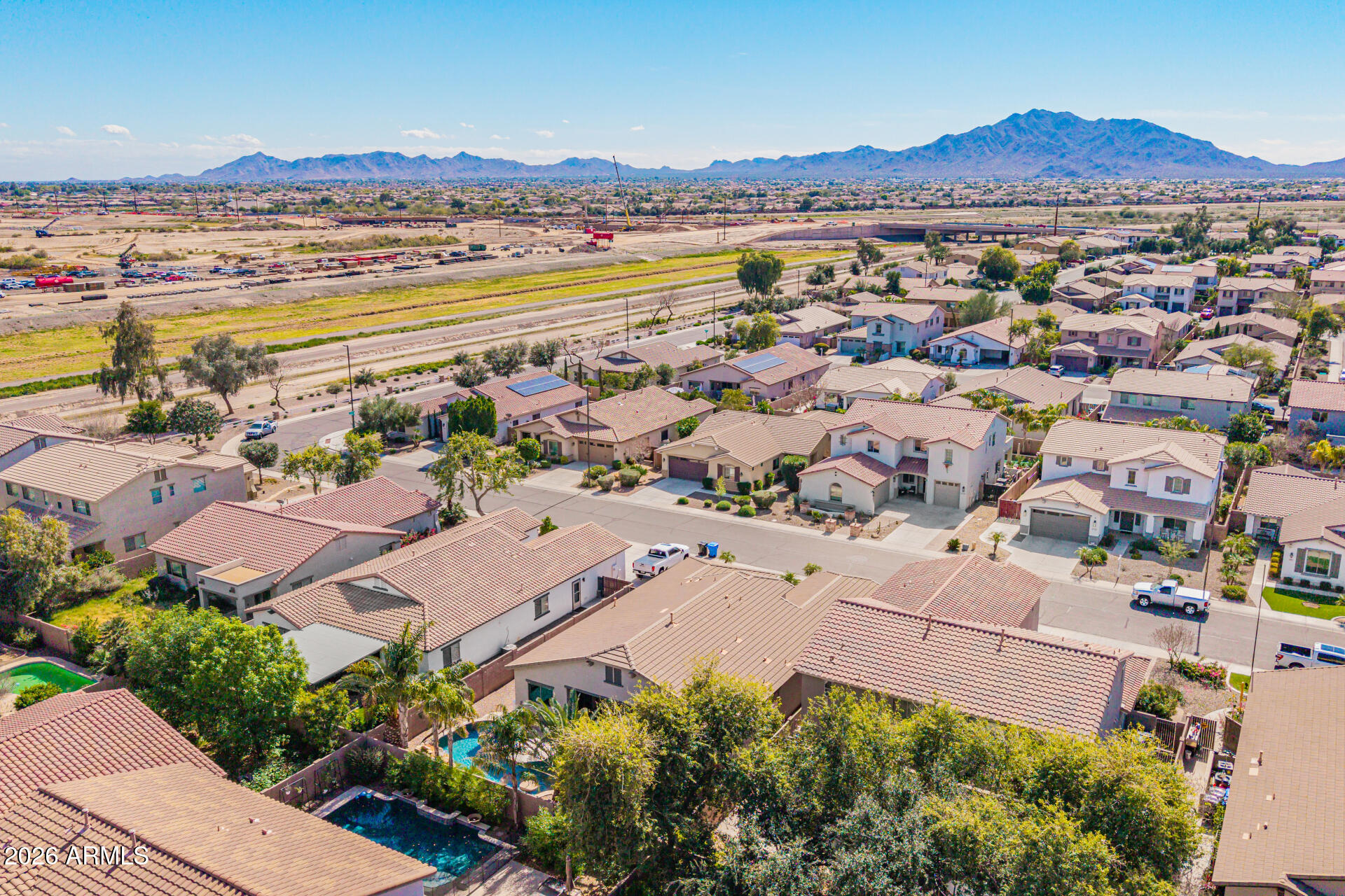 2740 E RAKESTRAW Lane