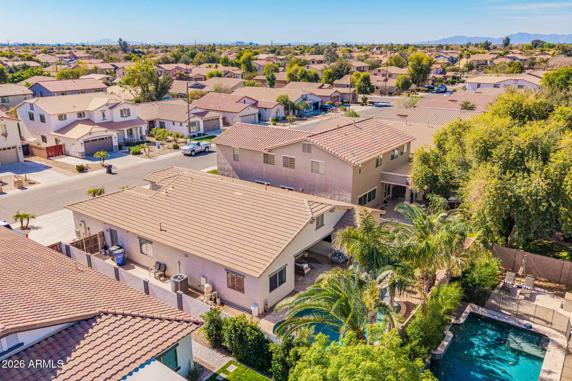 2740 E RAKESTRAW Lane