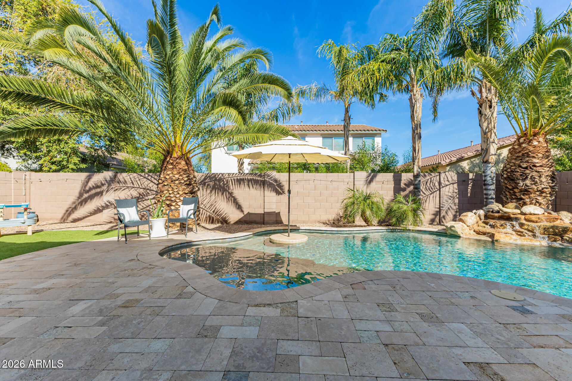 2740 E RAKESTRAW Lane