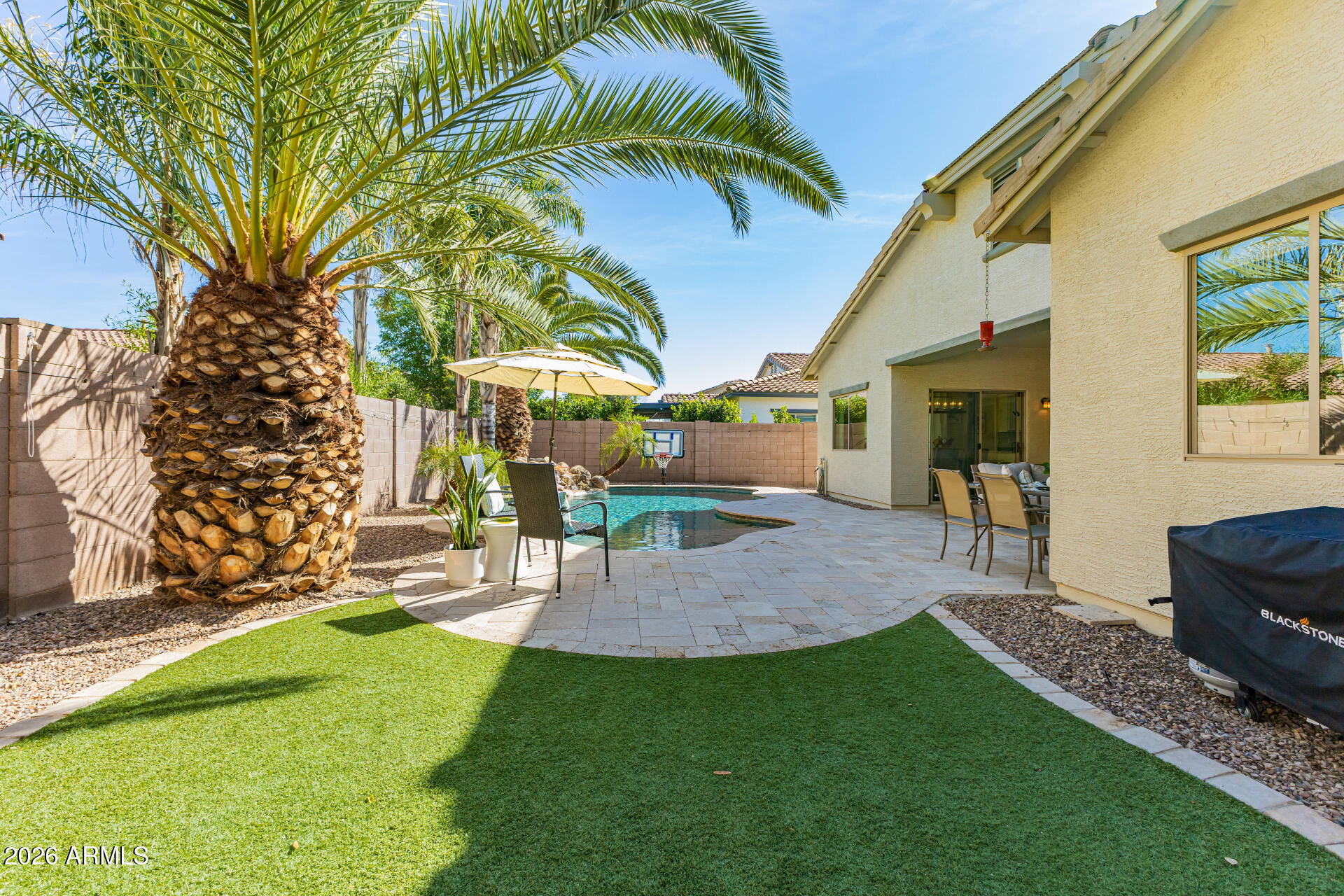 2740 E RAKESTRAW Lane