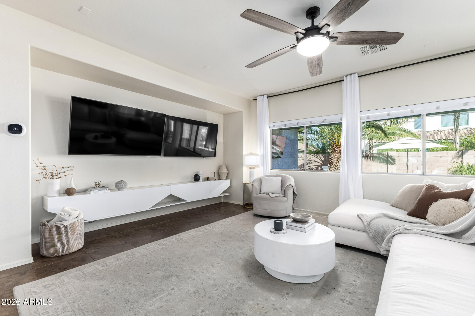 2740 E RAKESTRAW Lane