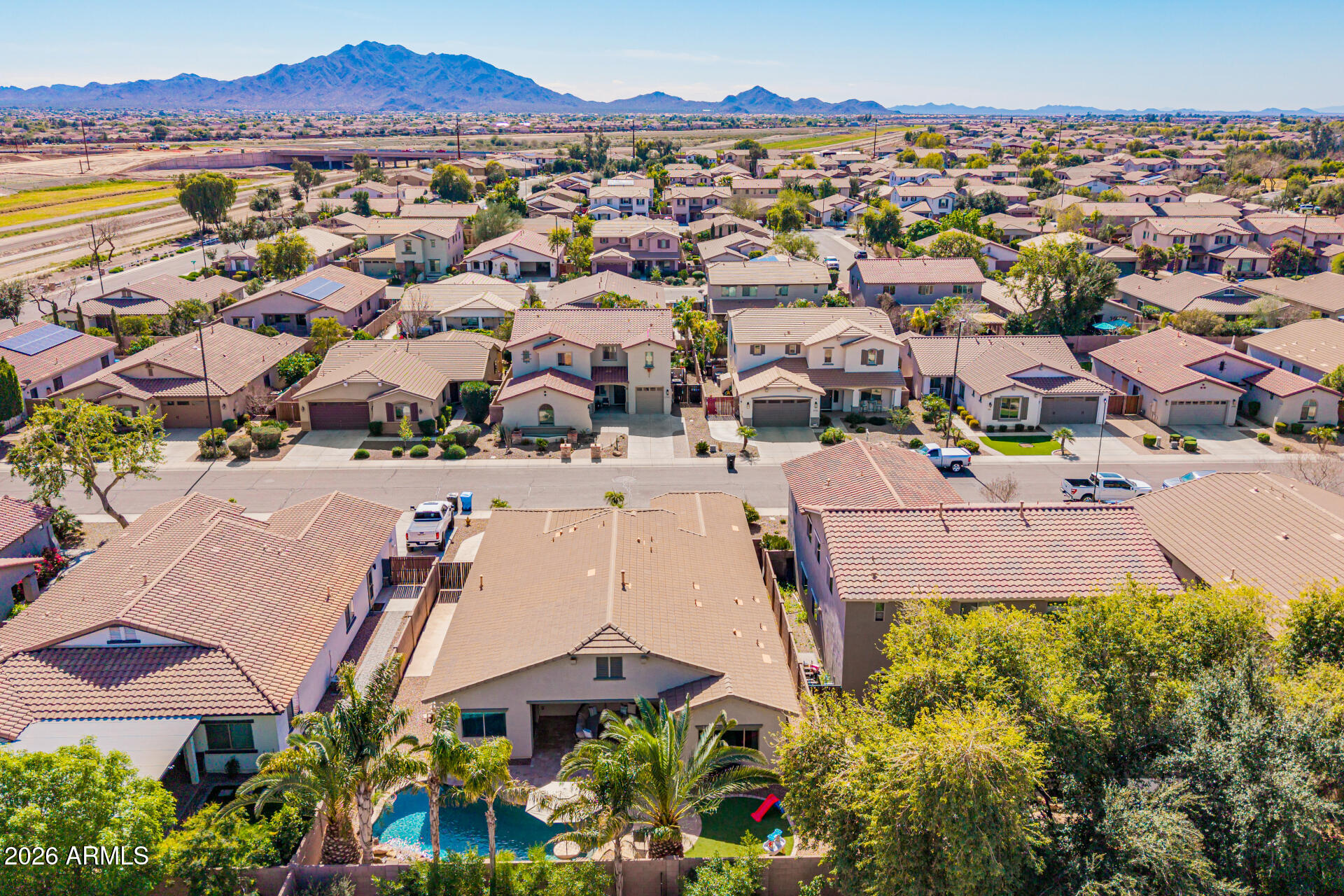 2740 E RAKESTRAW Lane