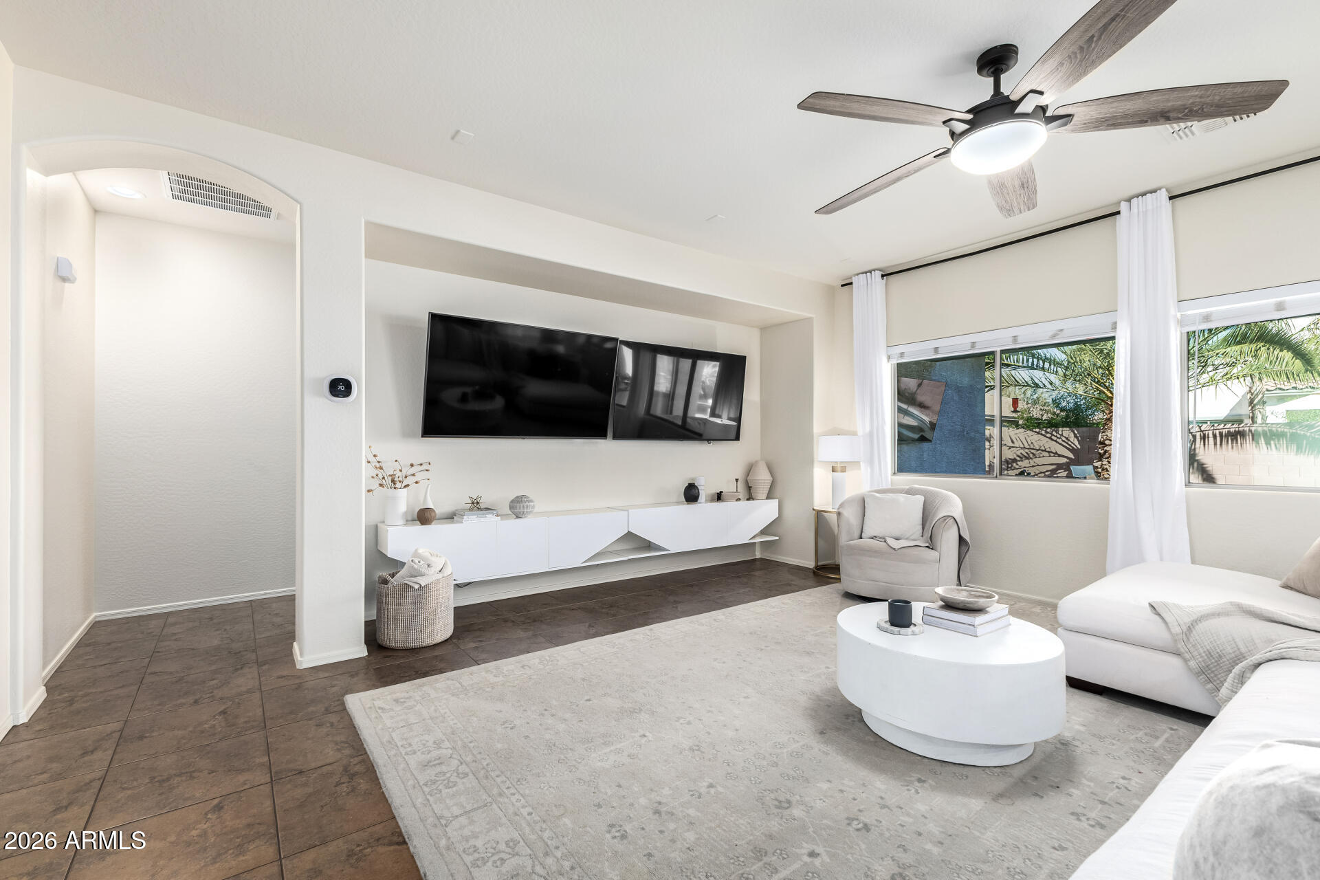 2740 E RAKESTRAW Lane