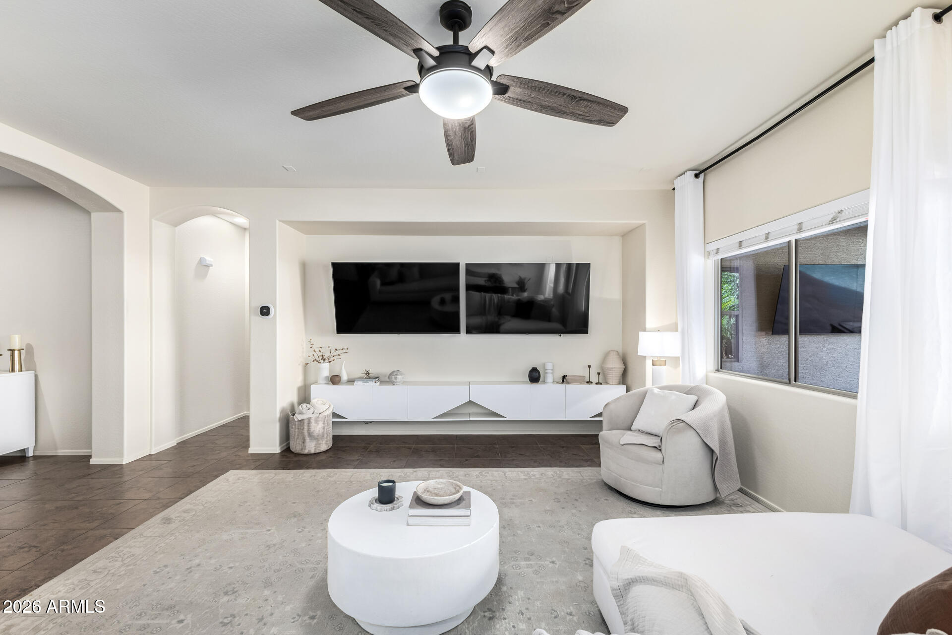 2740 E RAKESTRAW Lane