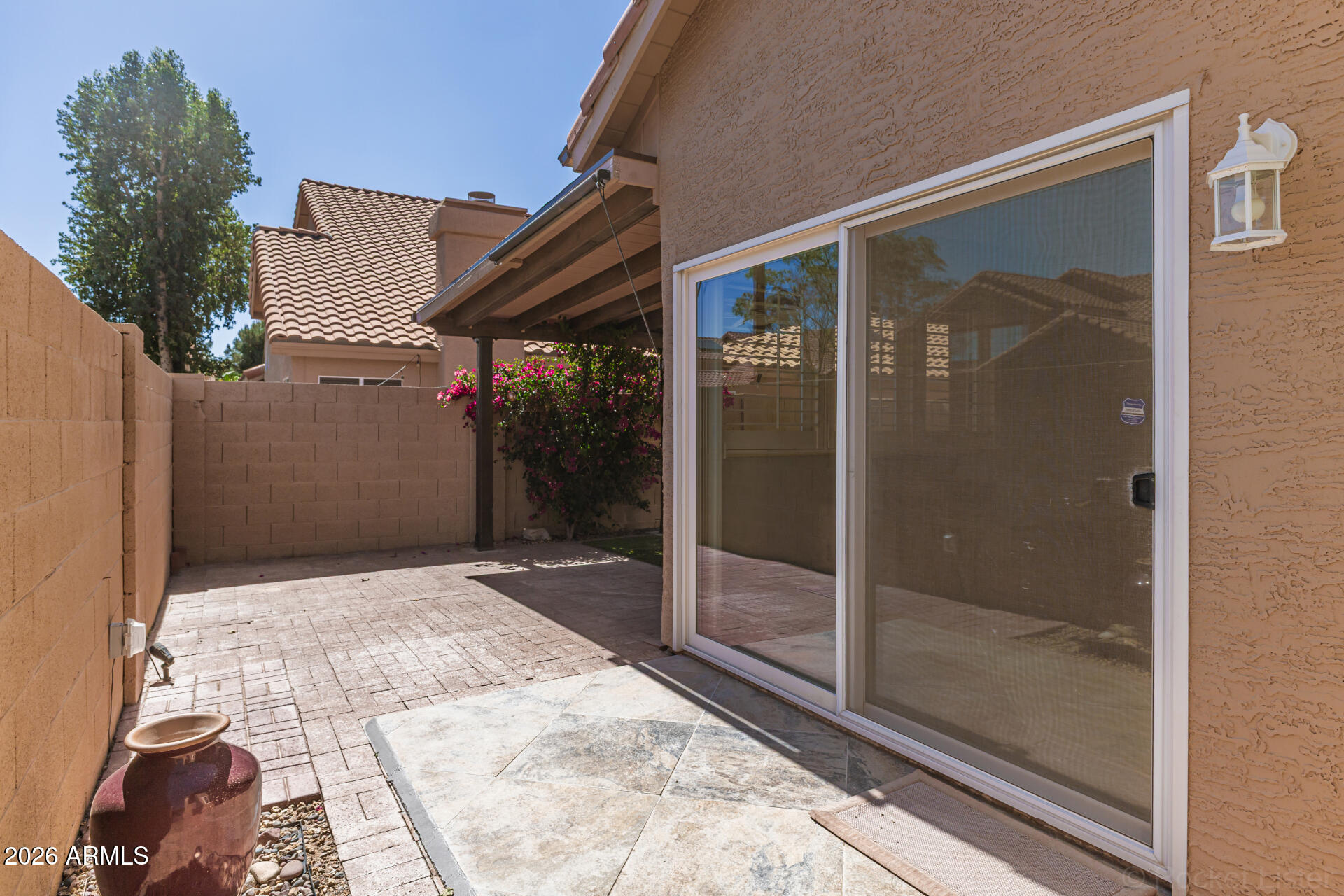 9293 E SUTTON Drive