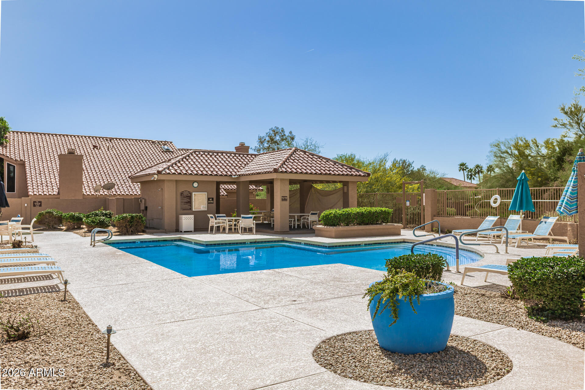 9293 E SUTTON Drive