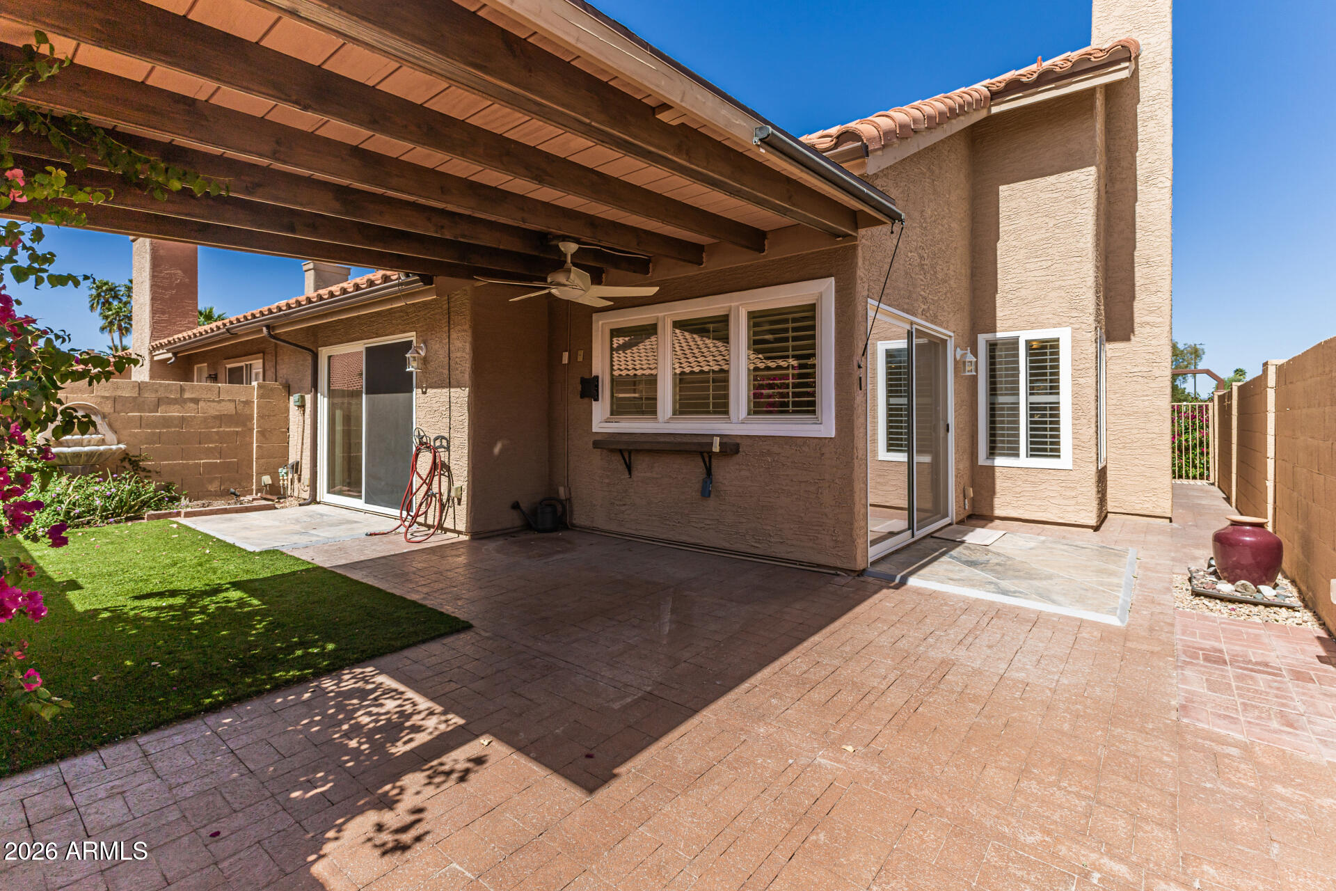9293 E SUTTON Drive