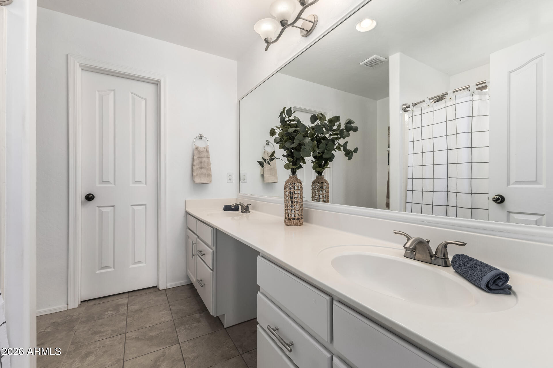 1411 S WESTERN SKIES Drive