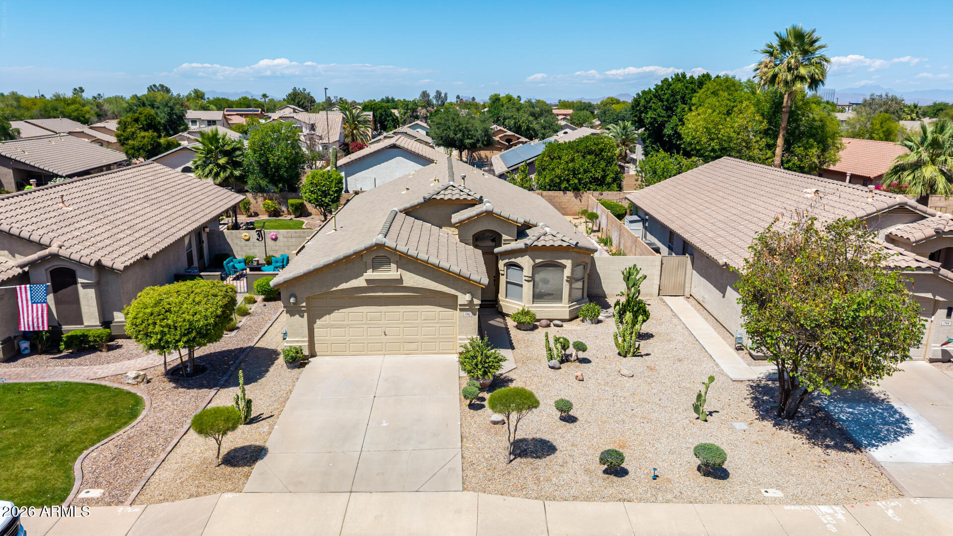 1742 E PONY Lane