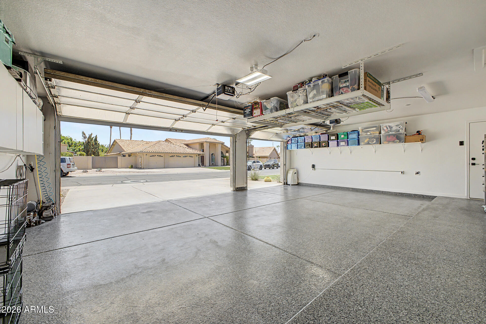 926 W COAST Drive