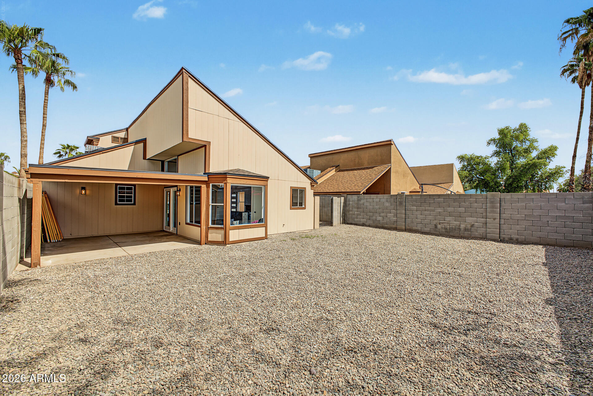 851 E ROCKWELL Drive