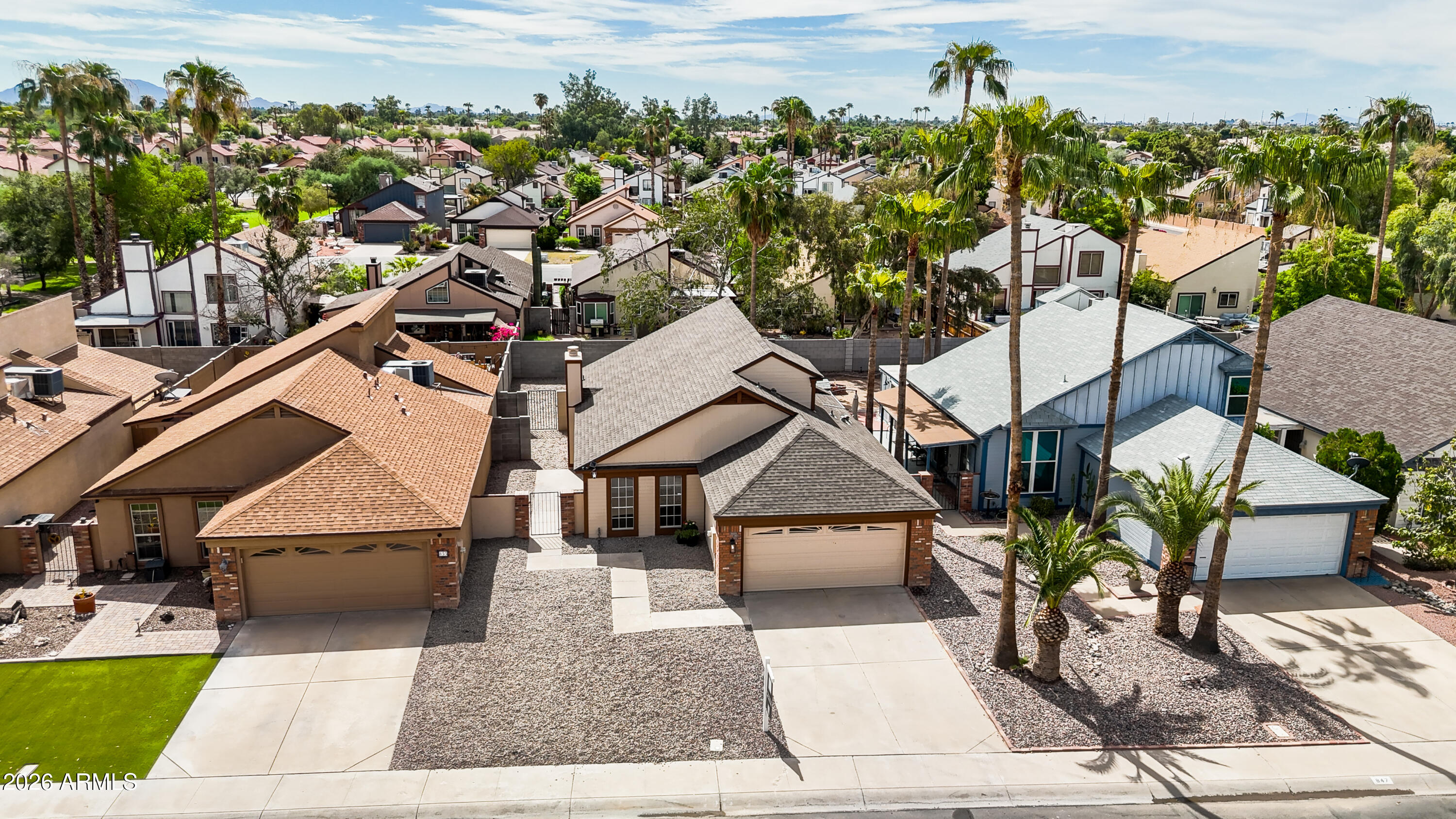 851 E ROCKWELL Drive