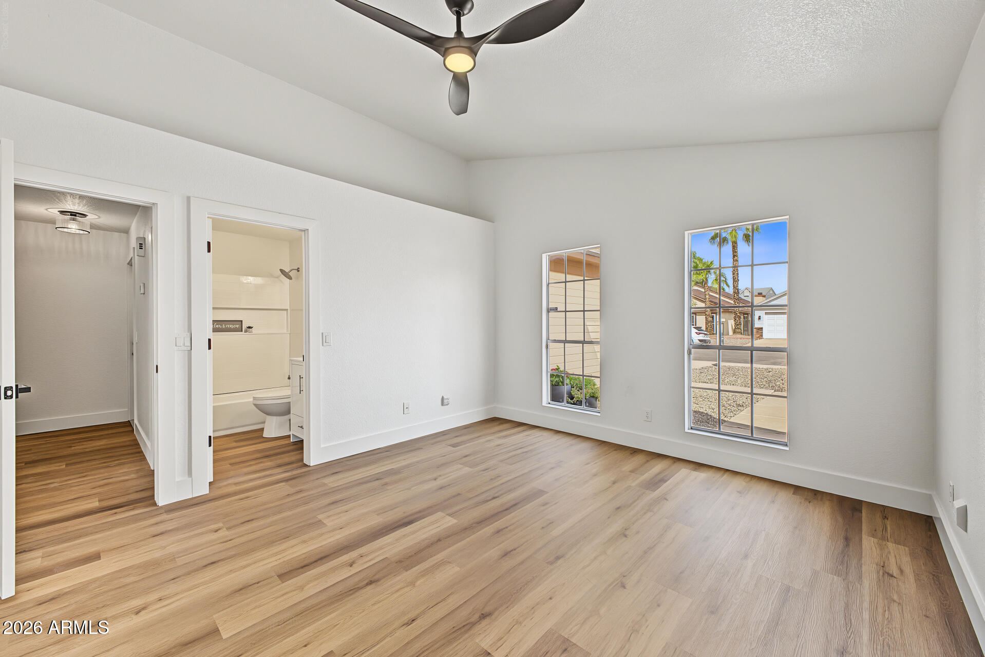 851 E ROCKWELL Drive