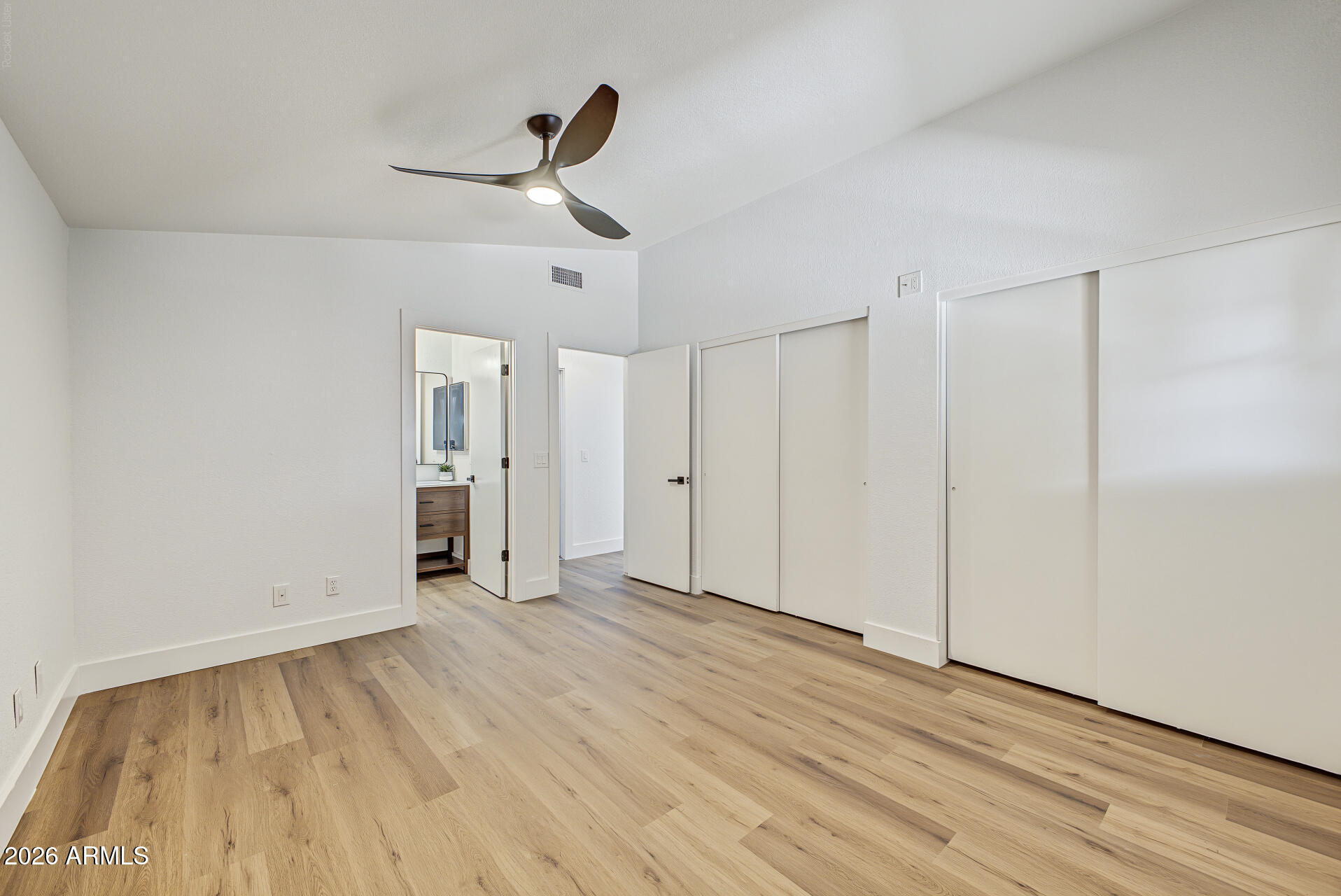 851 E ROCKWELL Drive