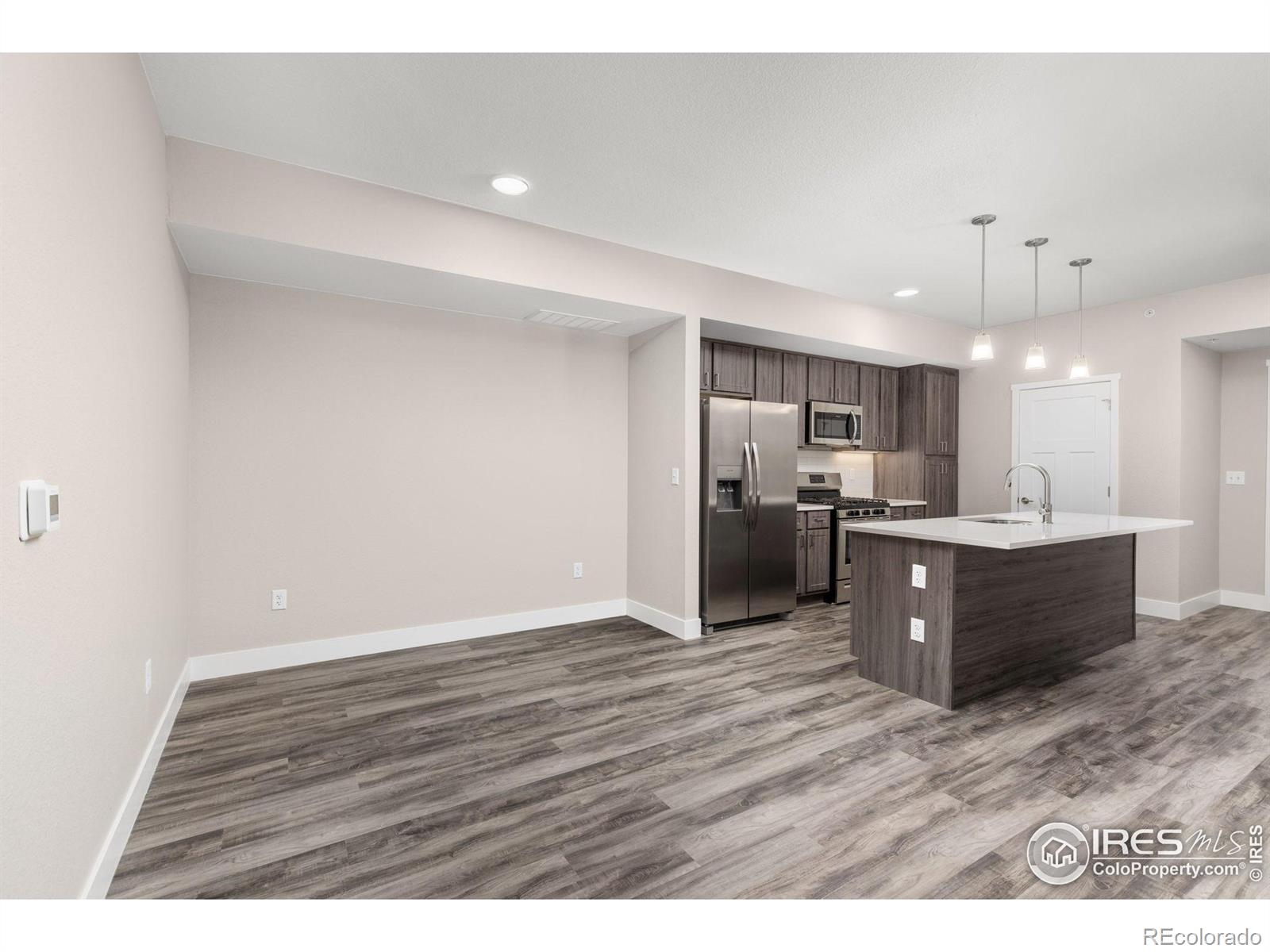 270 S Cherrywood Drive Unit: 102