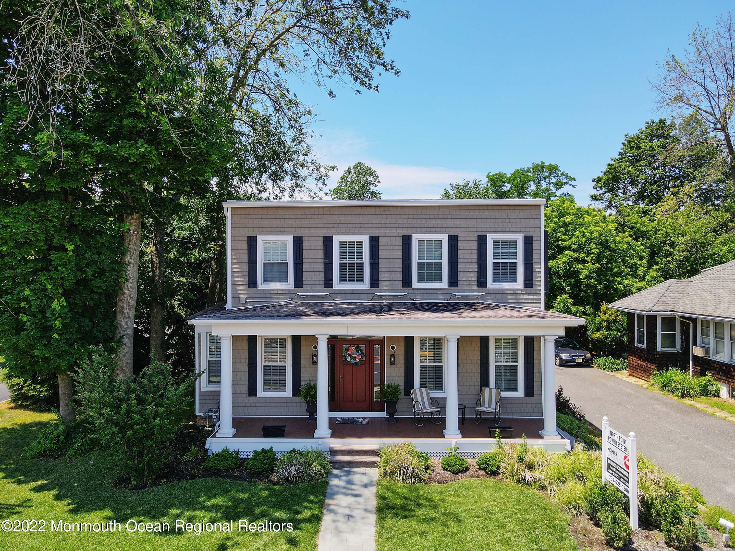 812 Broad Street