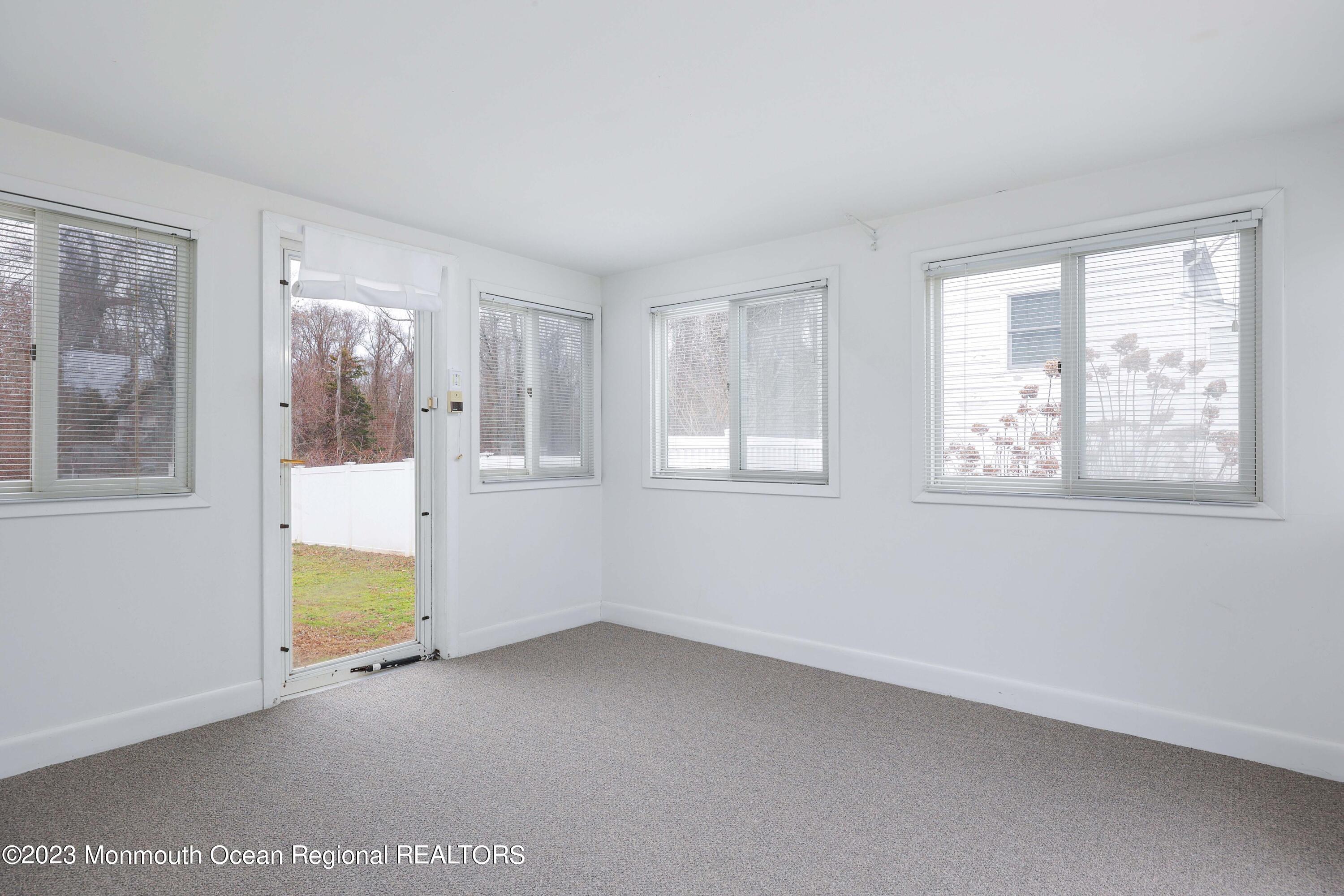 138 Manor Parkway