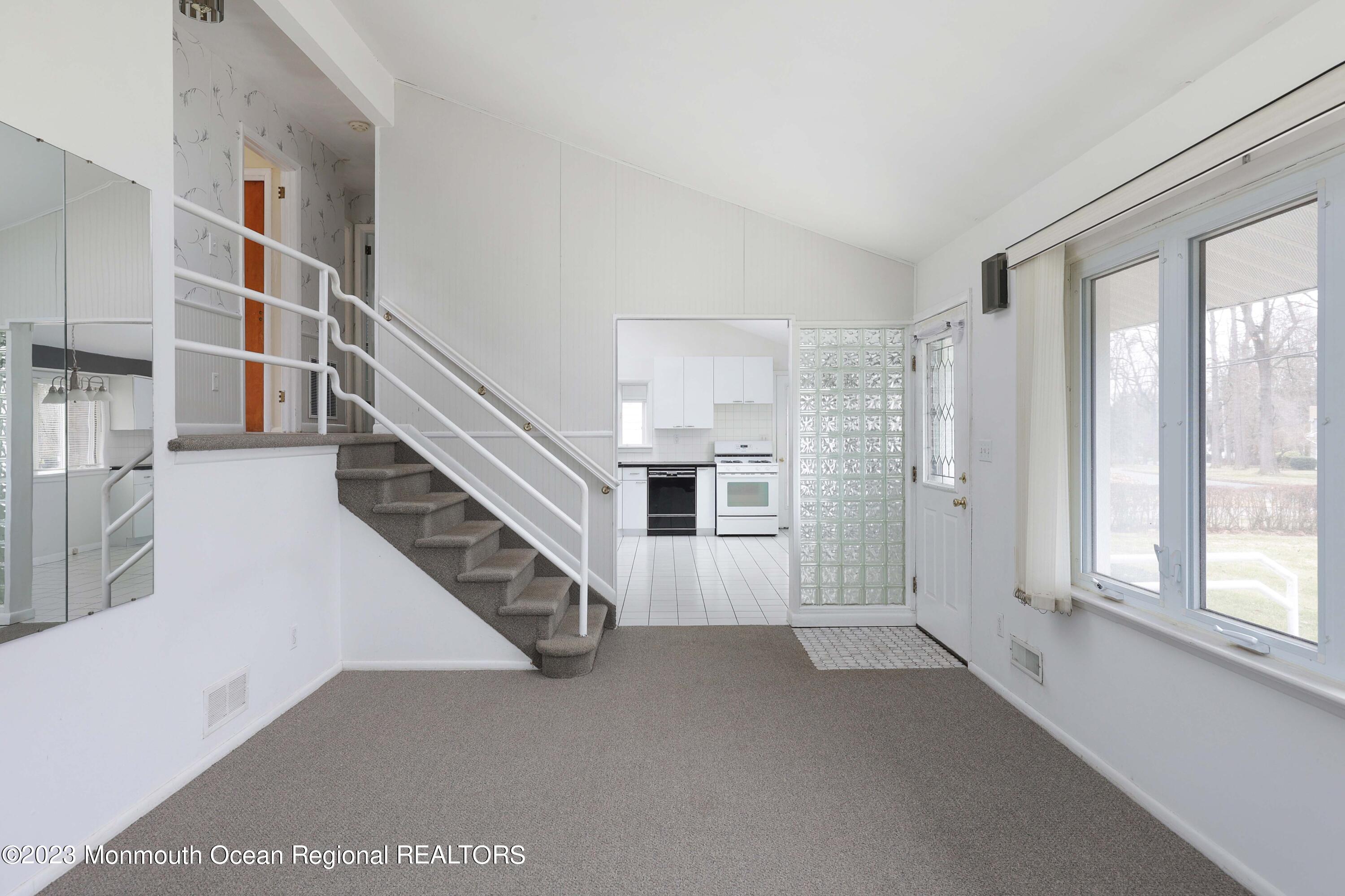 138 Manor Parkway