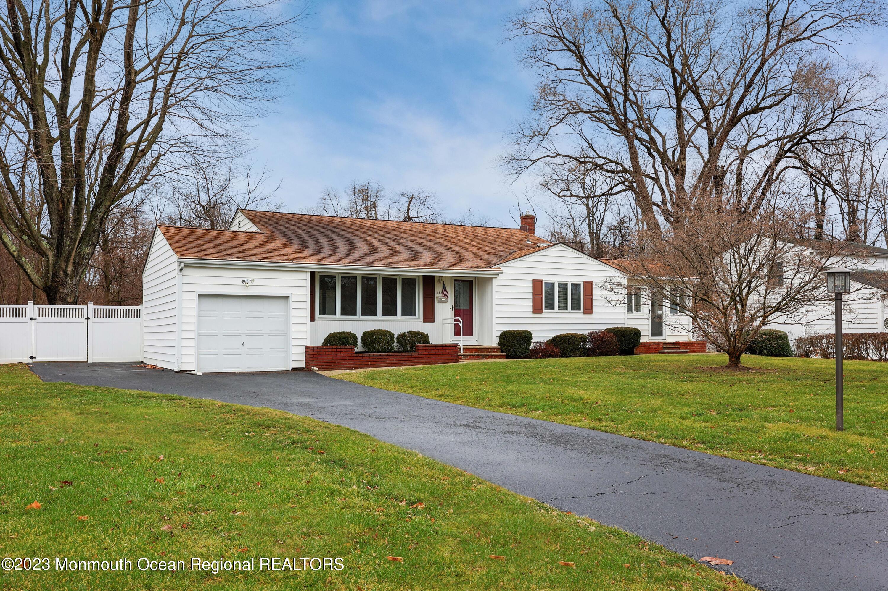 138 Manor Parkway
