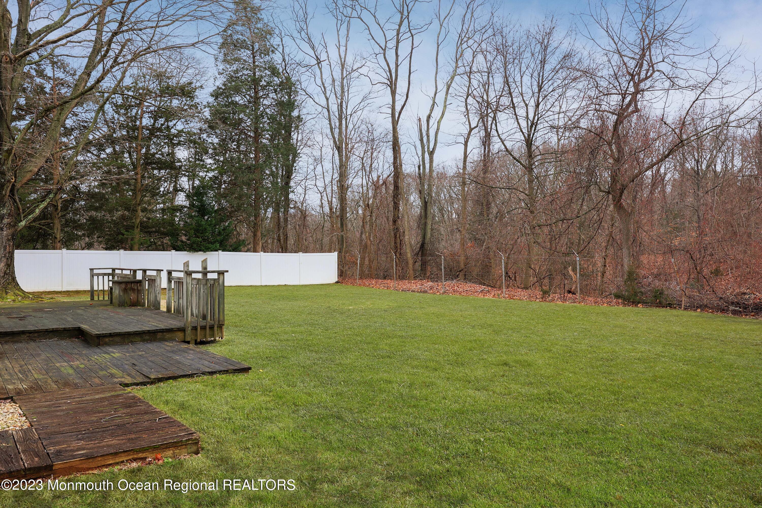 138 Manor Parkway