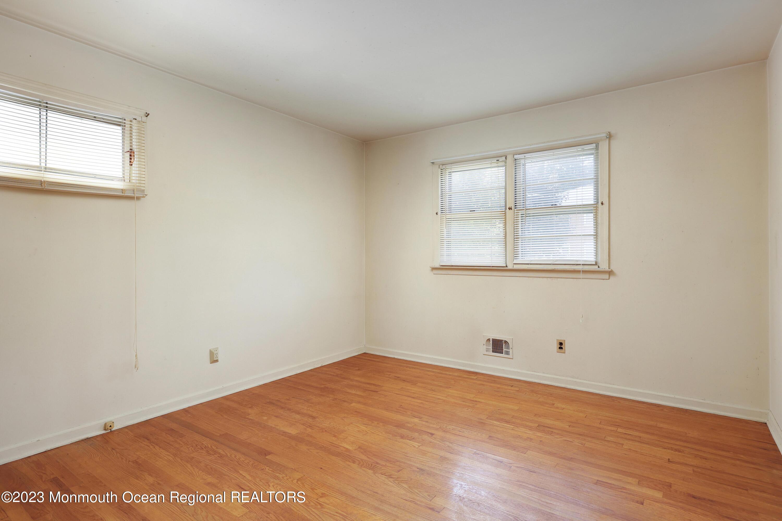 121 Jerome Avenue