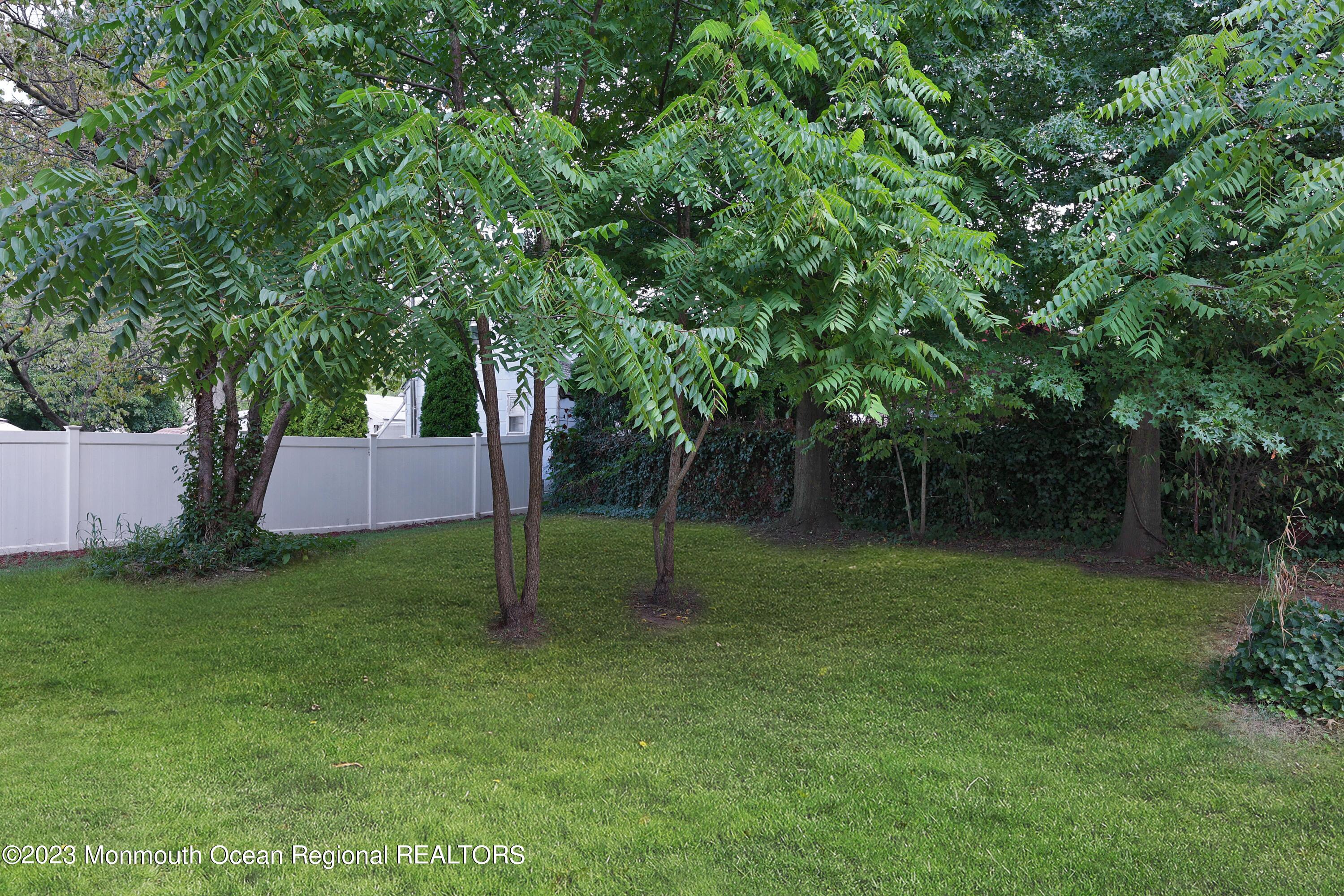 121 Jerome Avenue