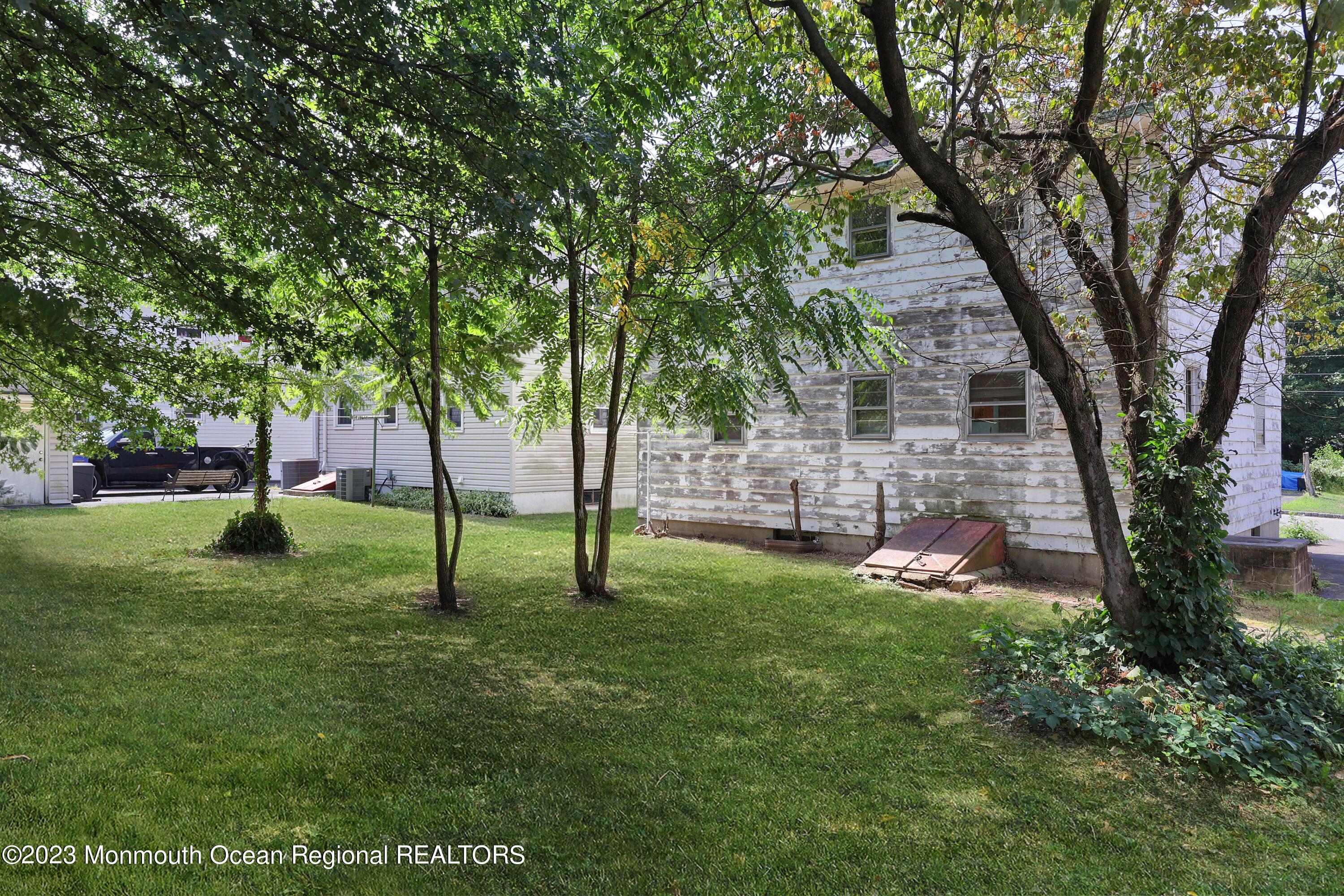 121 Jerome Avenue